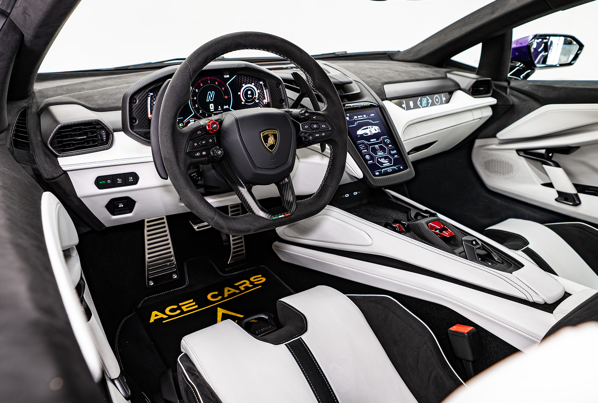 LAMBORGHINI photo 6