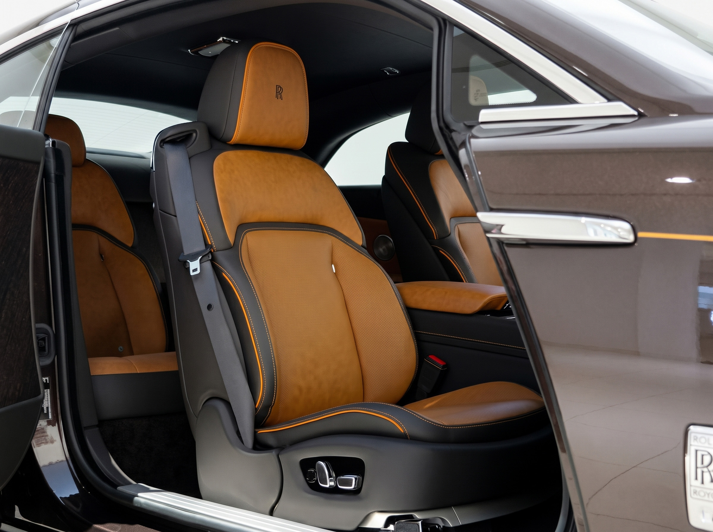 ROLLS ROYCE photo 2