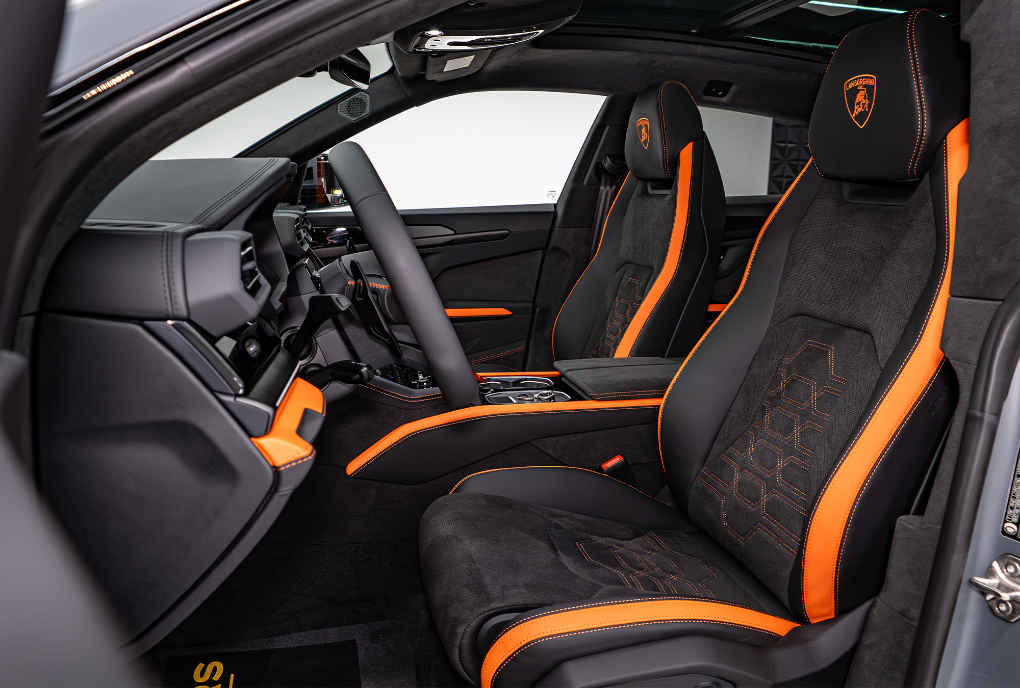 LAMBORGHINI photo 6