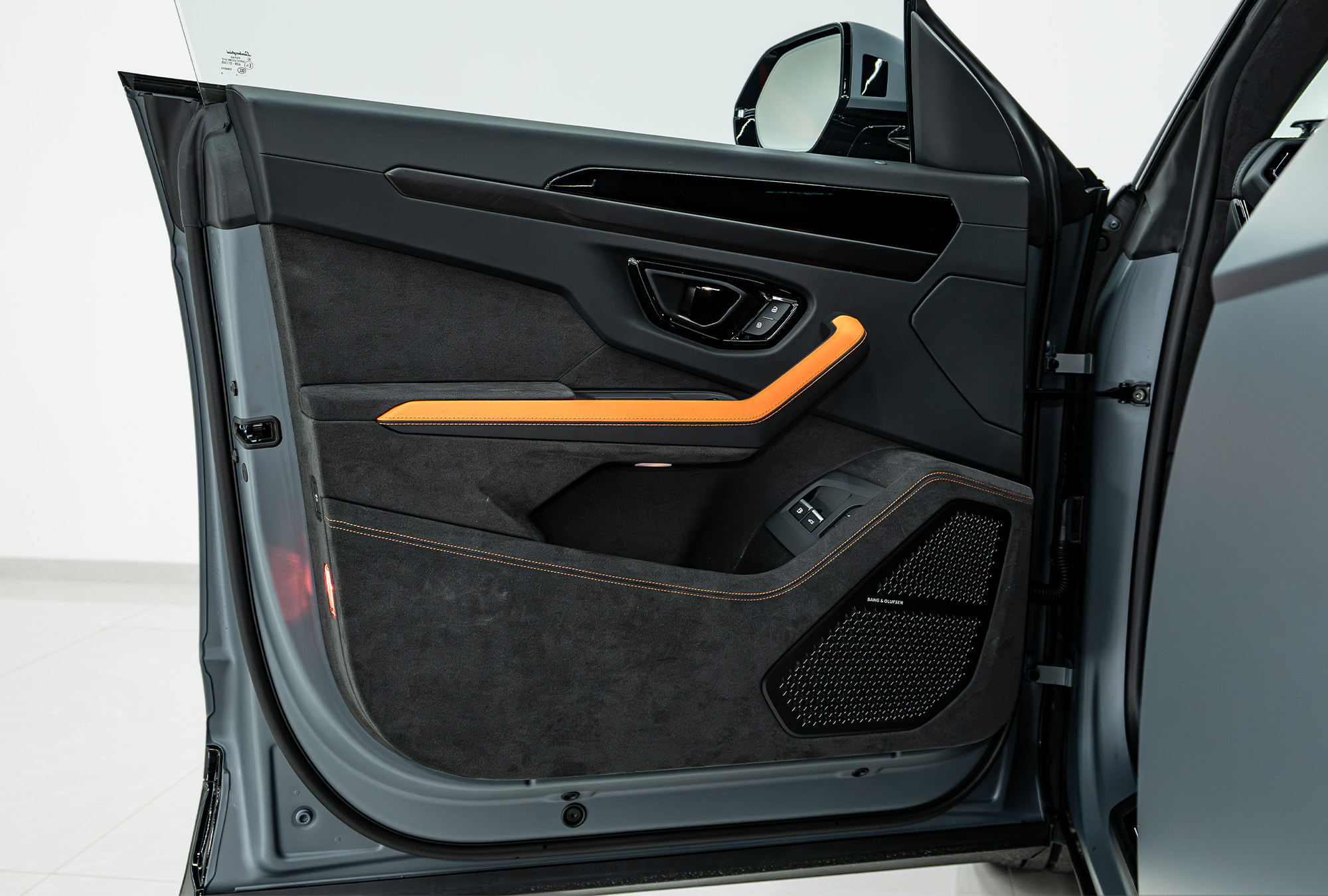 LAMBORGHINI photo 14