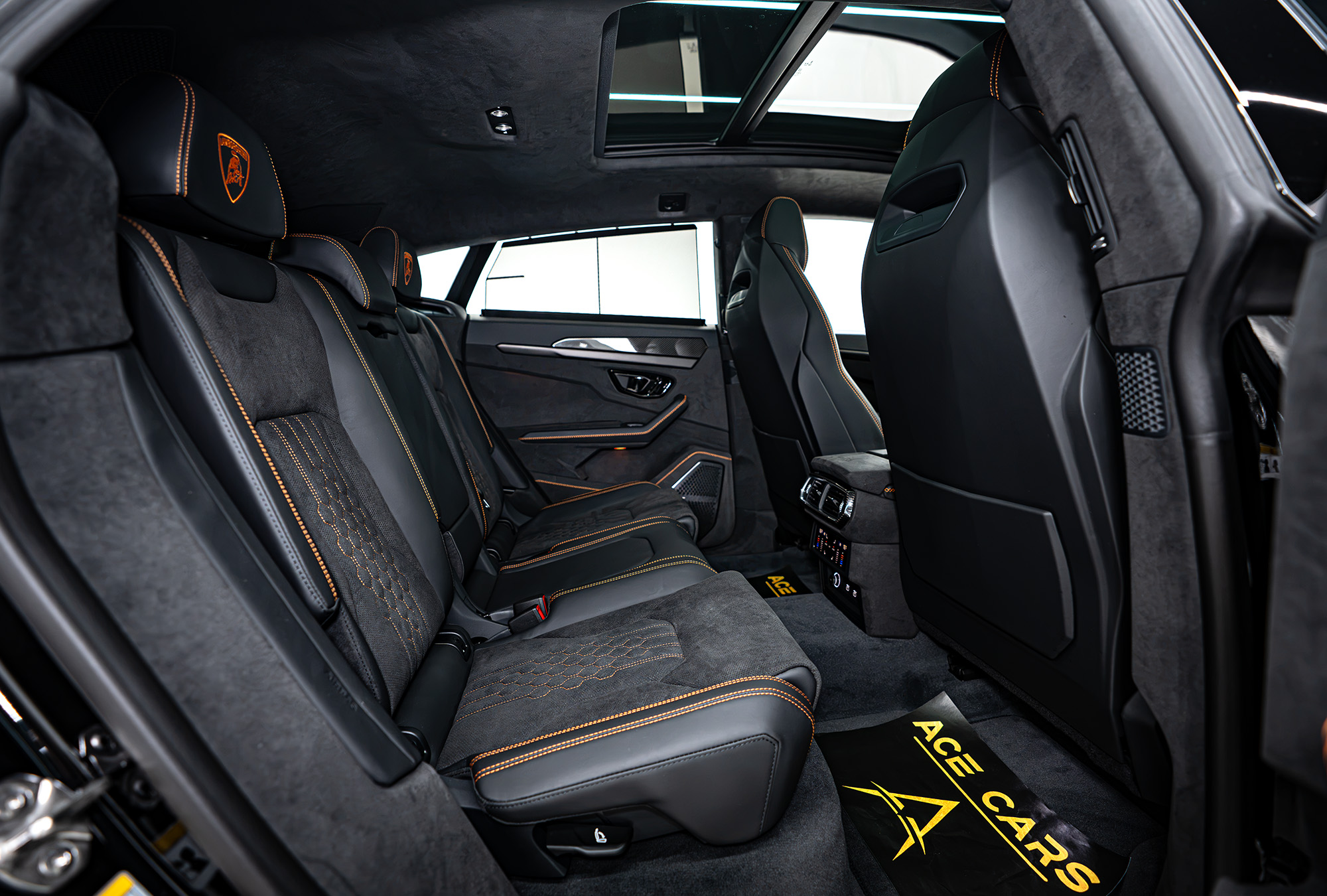 LAMBORGHINI photo 8
