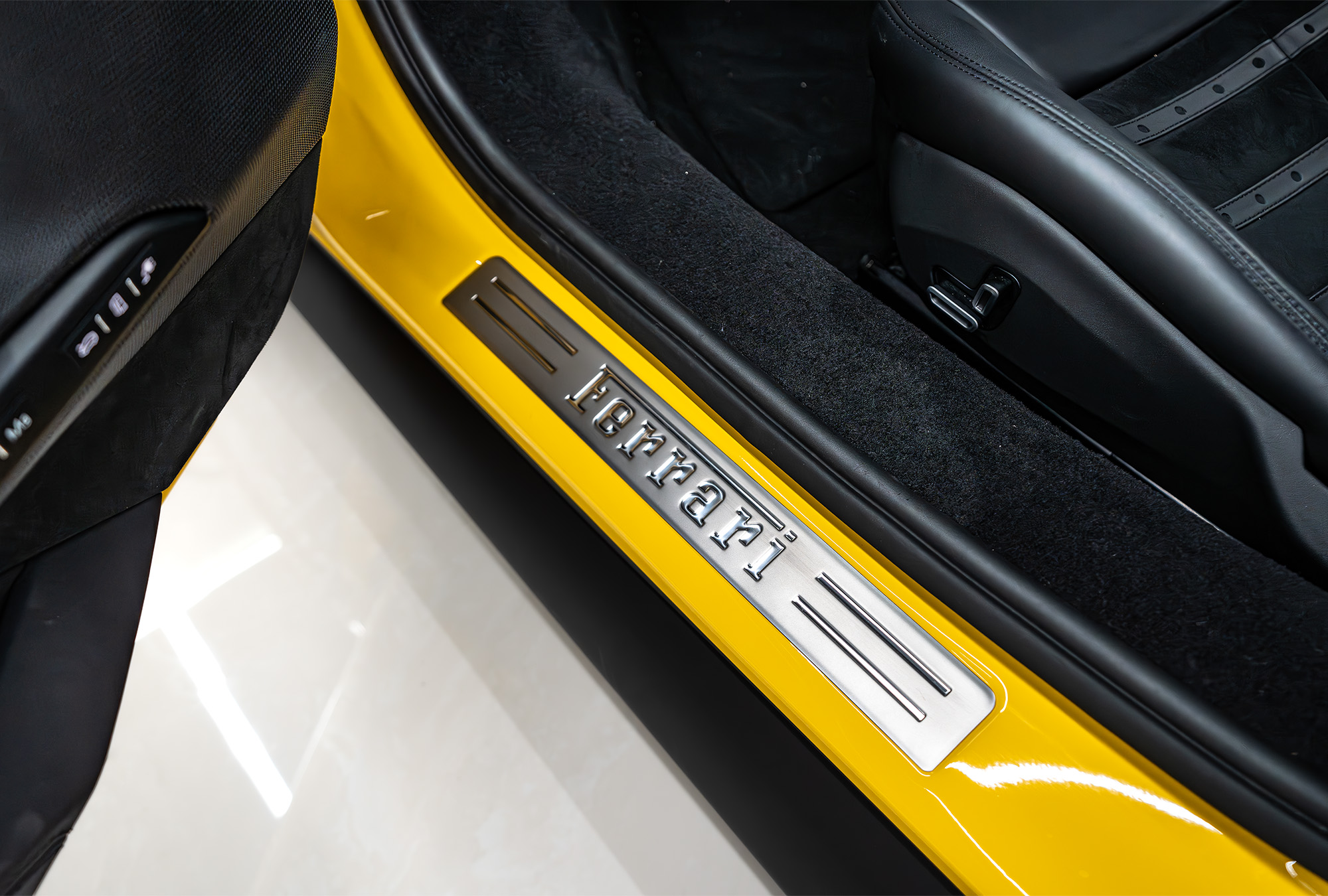 FERRARI photo 11