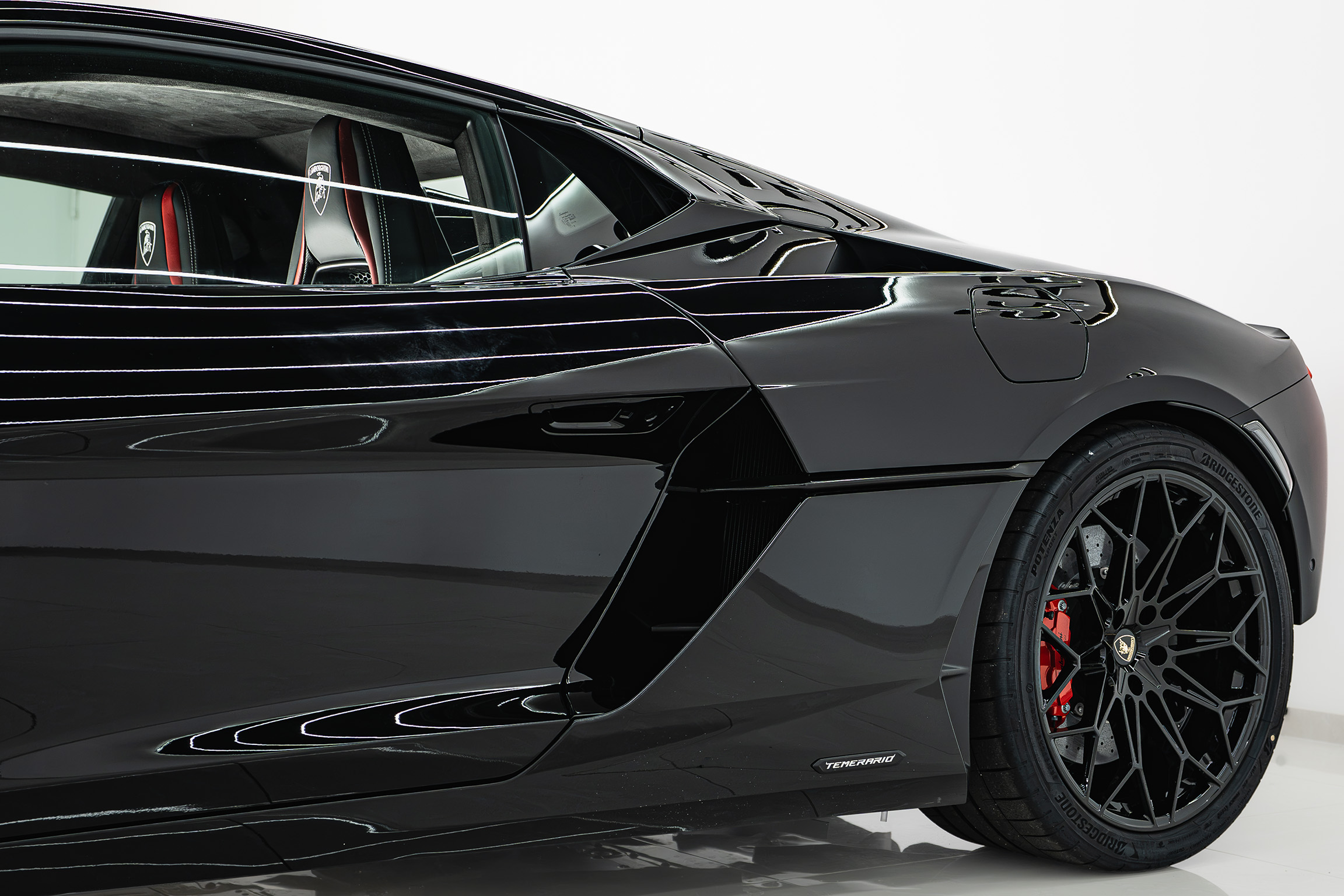 LAMBORGHINI photo 19