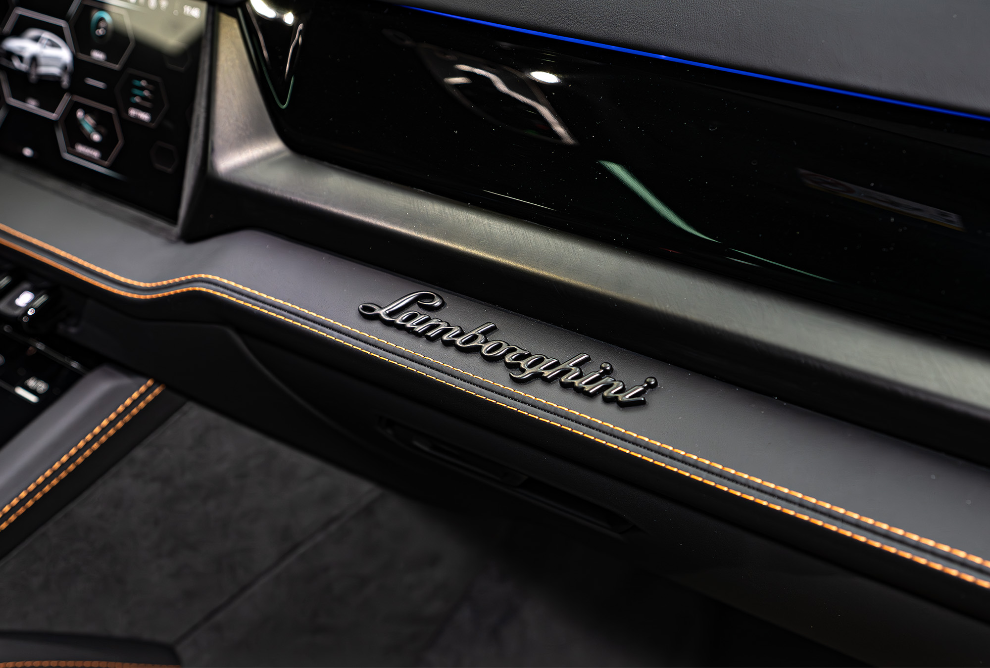 LAMBORGHINI photo 12
