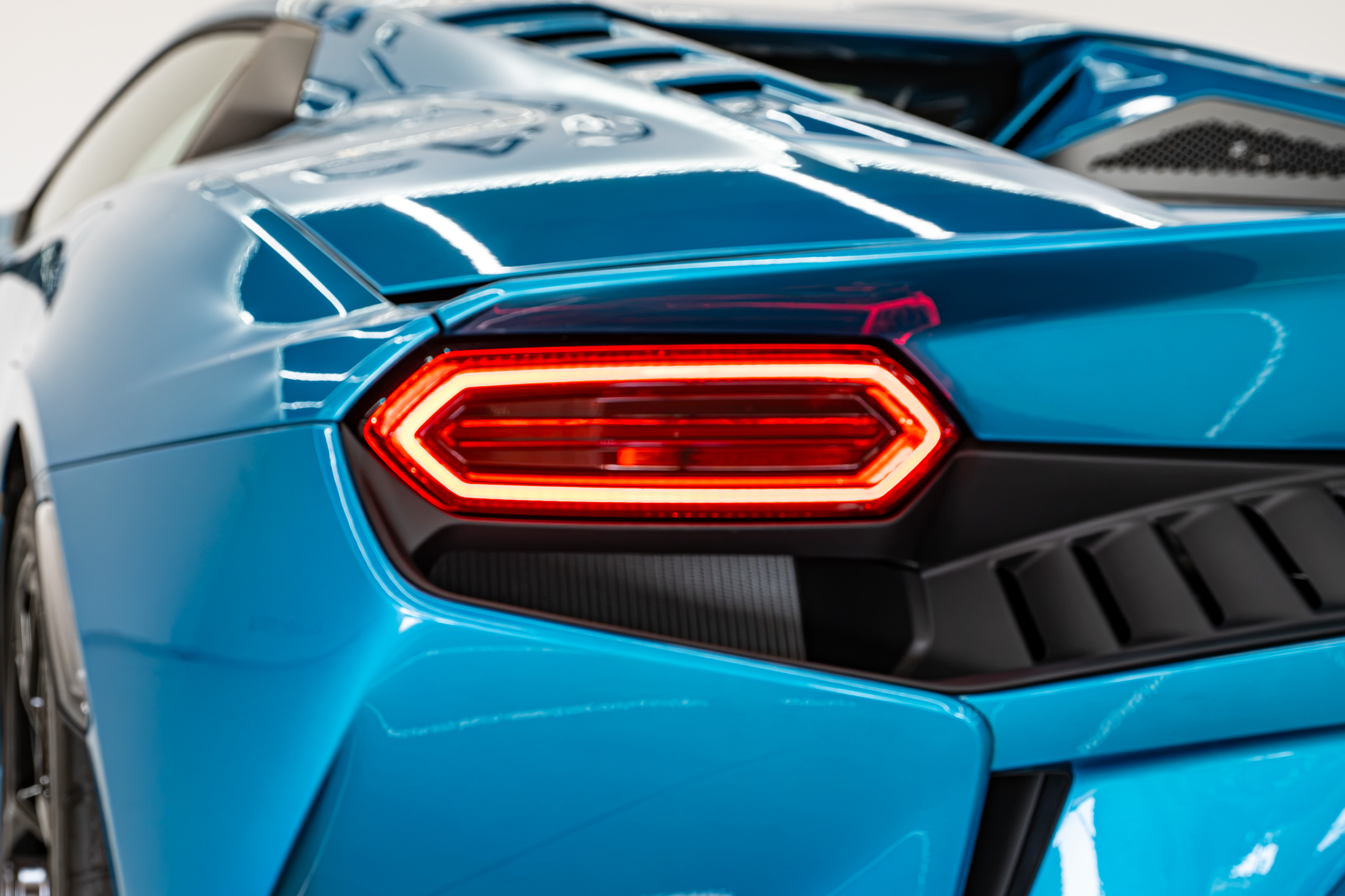 LAMBORGHINI photo 16