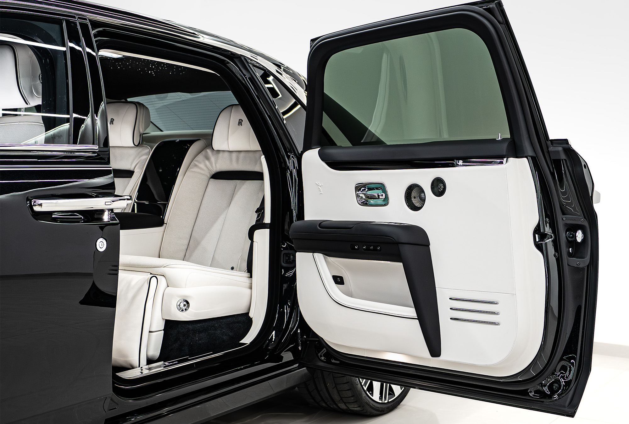 ROLLS ROYCE photo 15