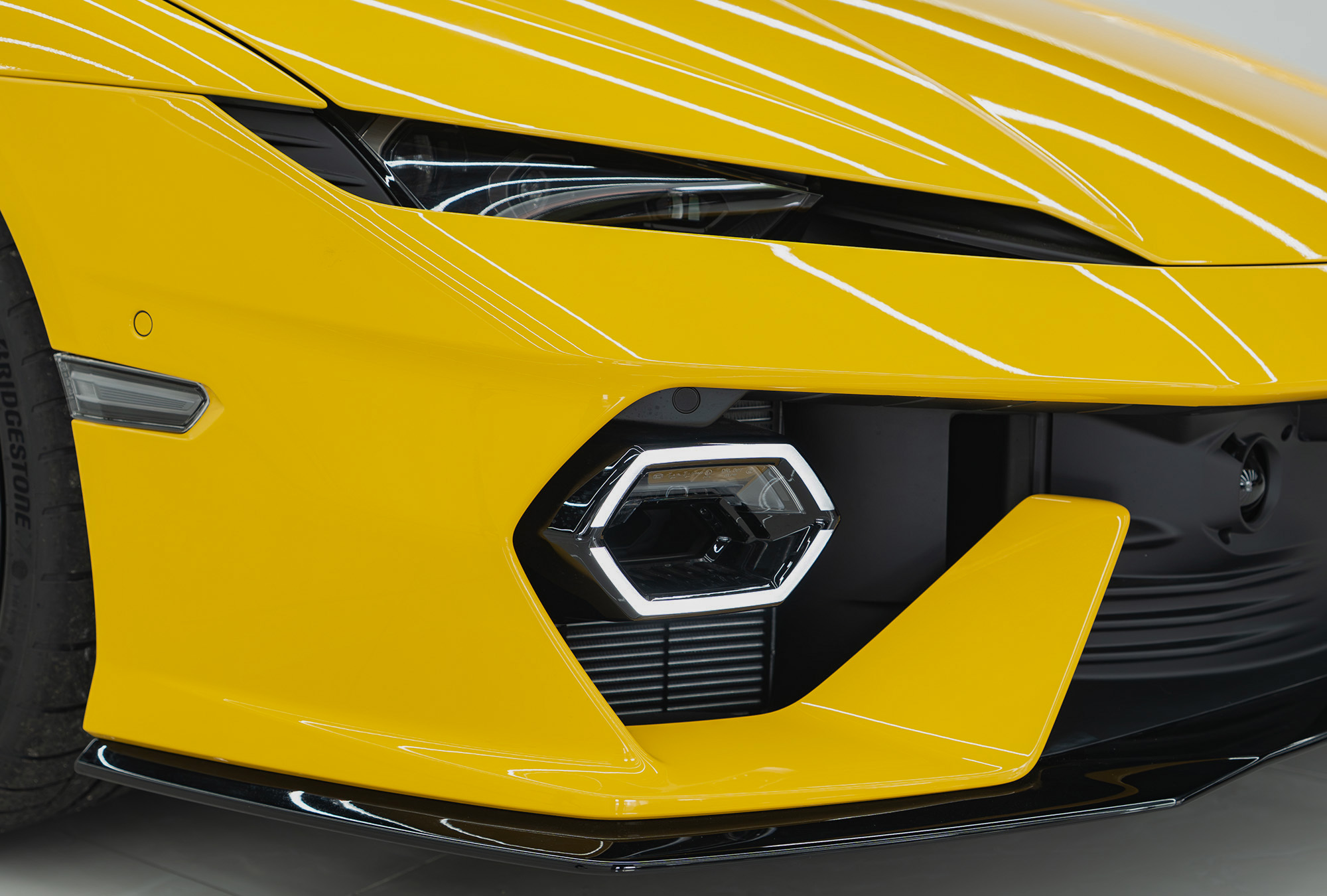 LAMBORGHINI photo 17