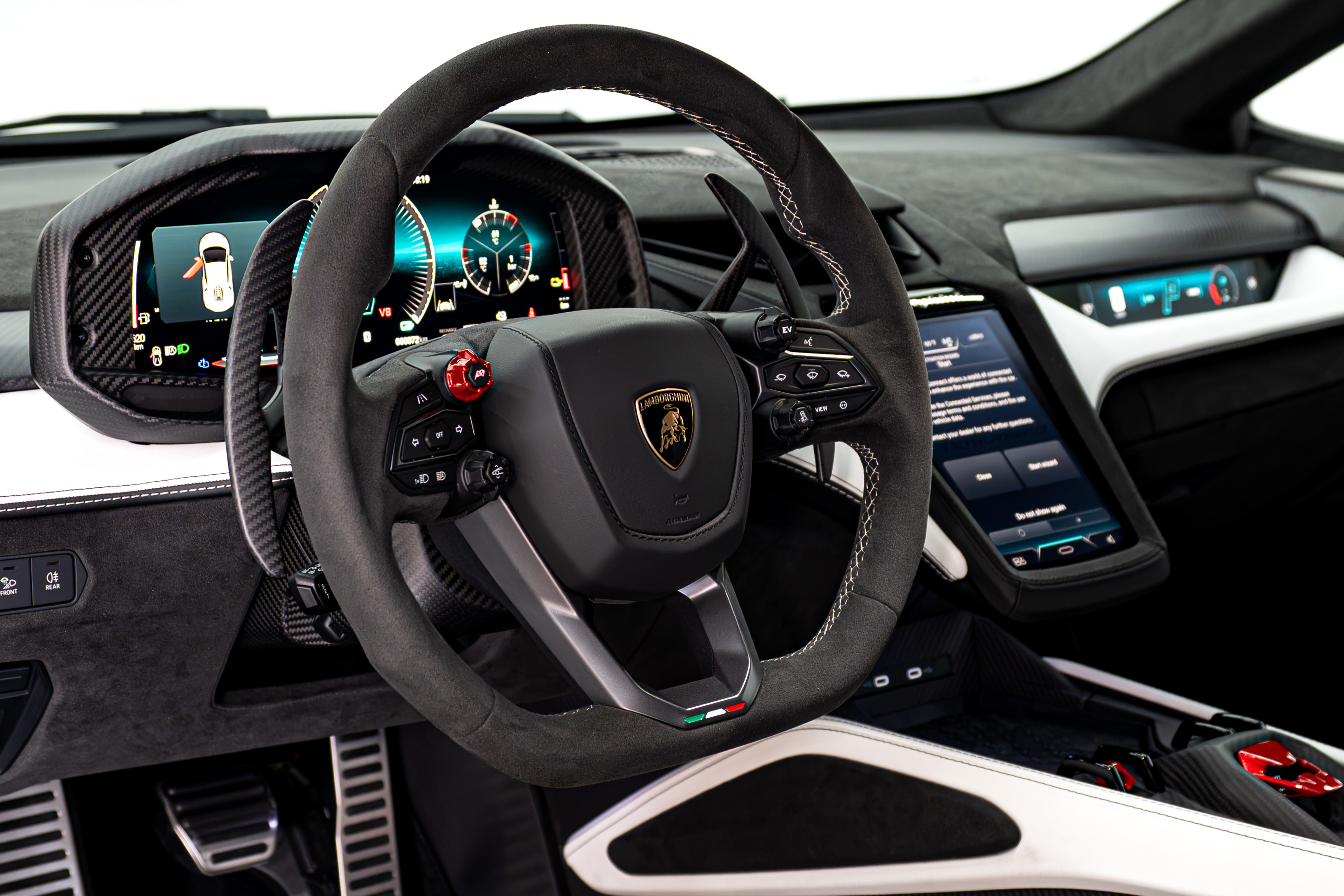 LAMBORGHINI photo 7