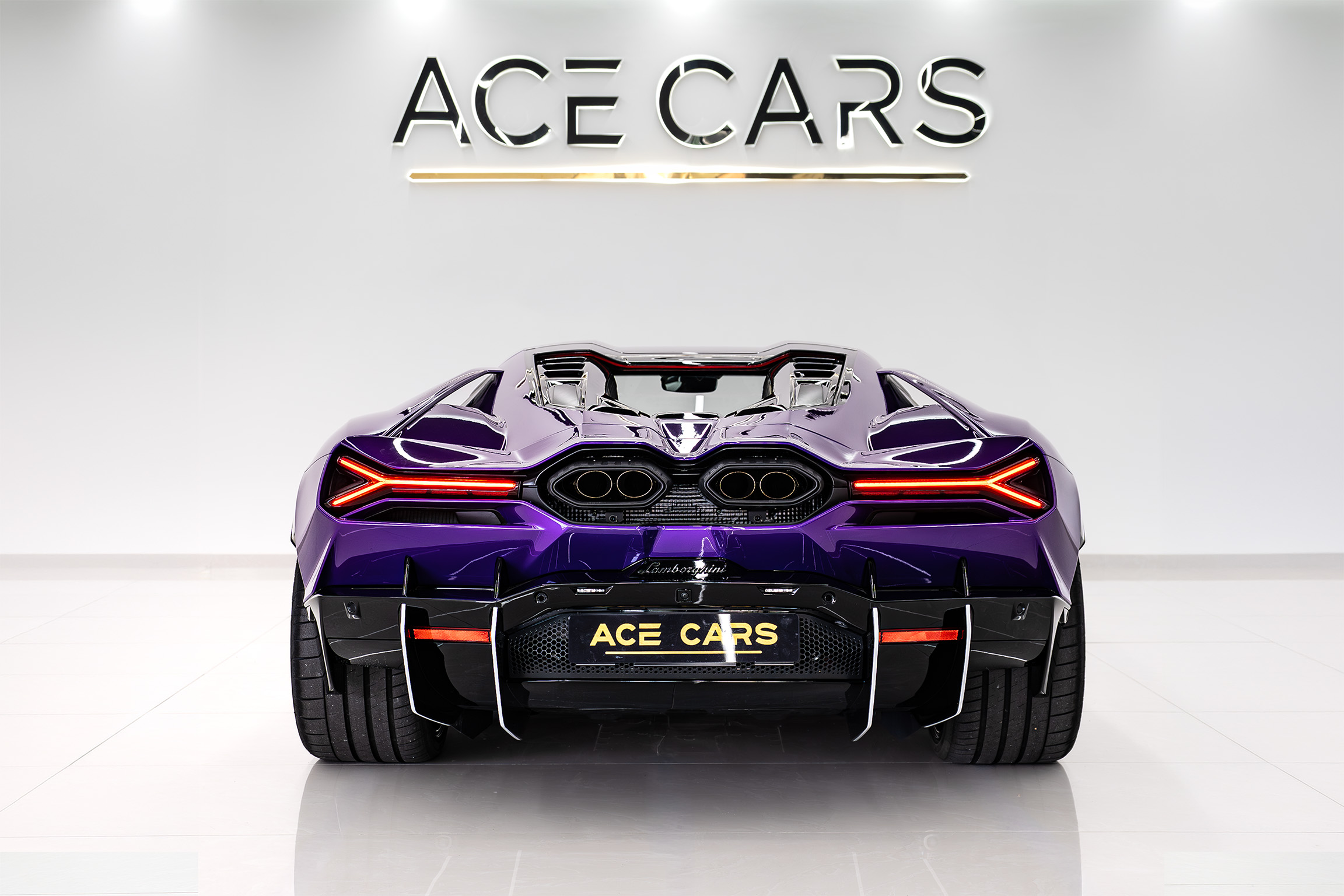 LAMBORGHINI photo 4