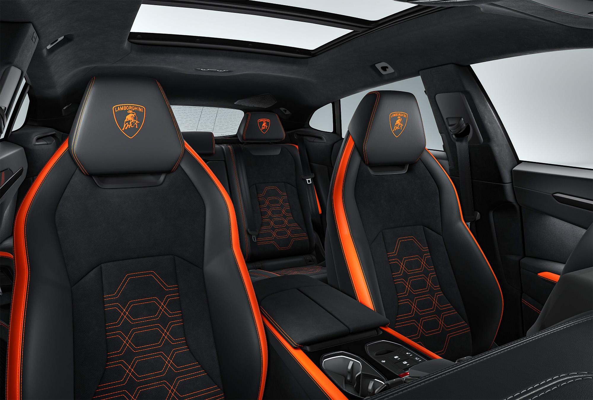 LAMBORGHINI photo 3