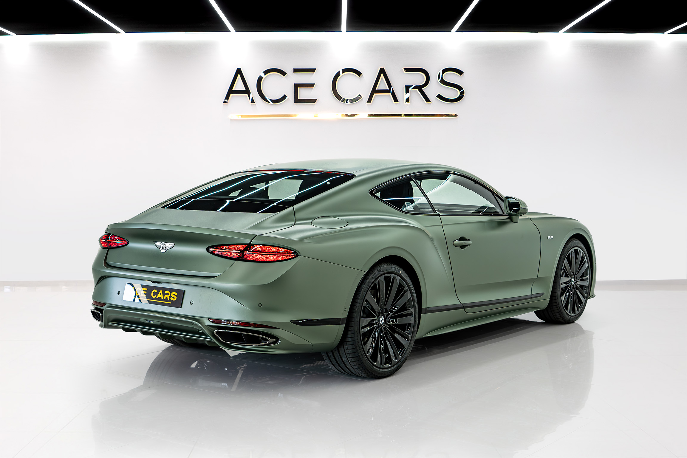 BENTLEY photo 2