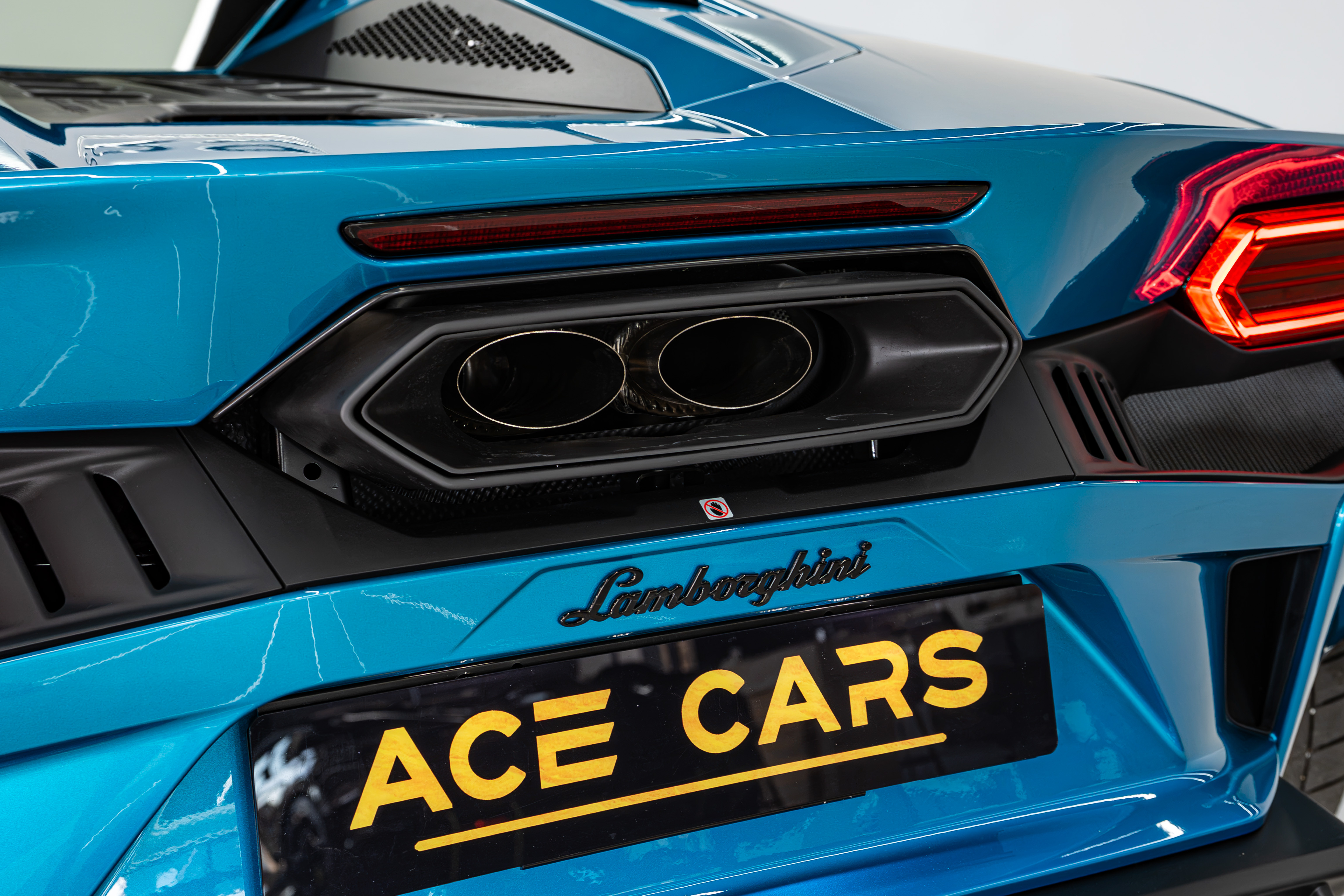 LAMBORGHINI photo 15