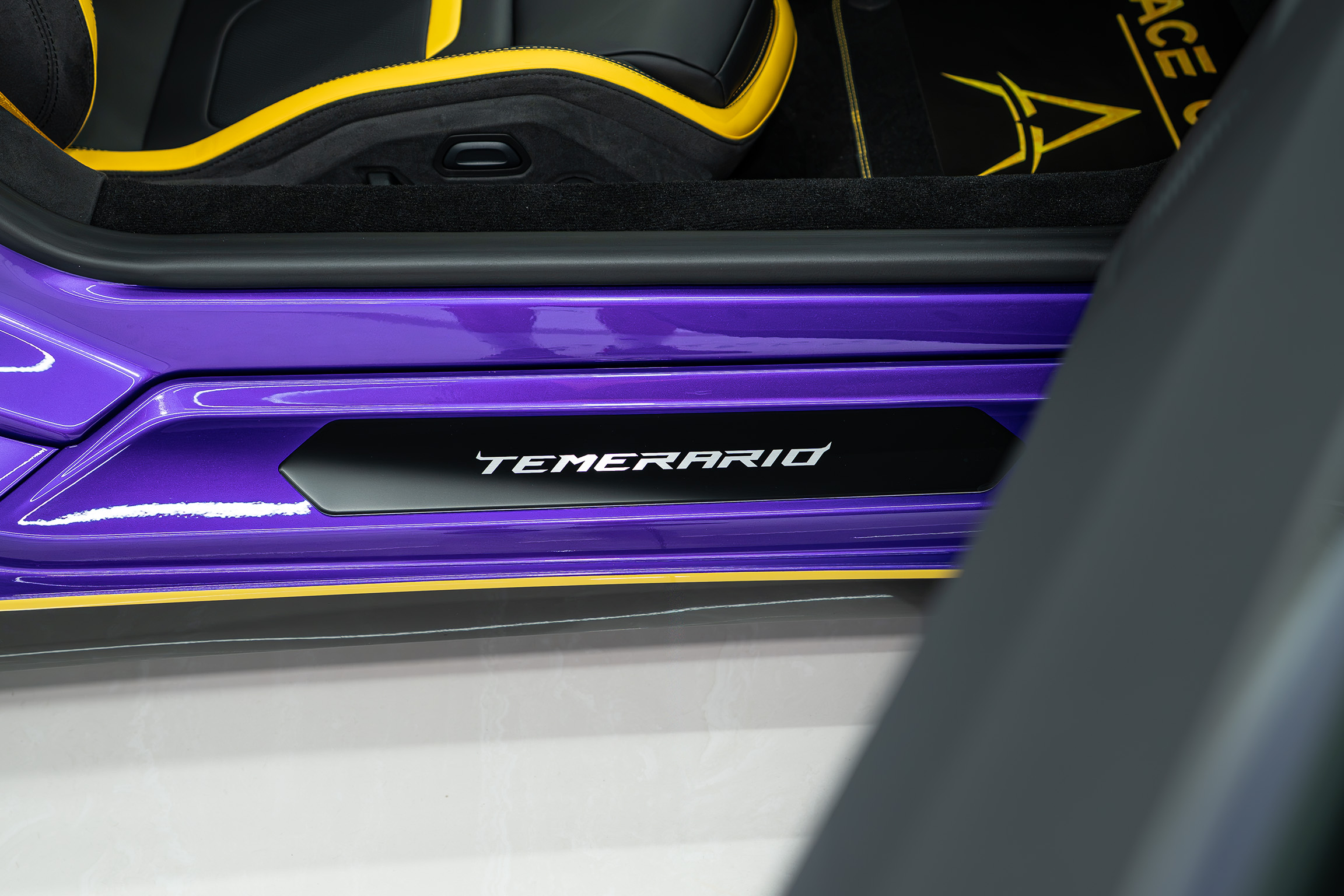 LAMBORGHINI photo 18