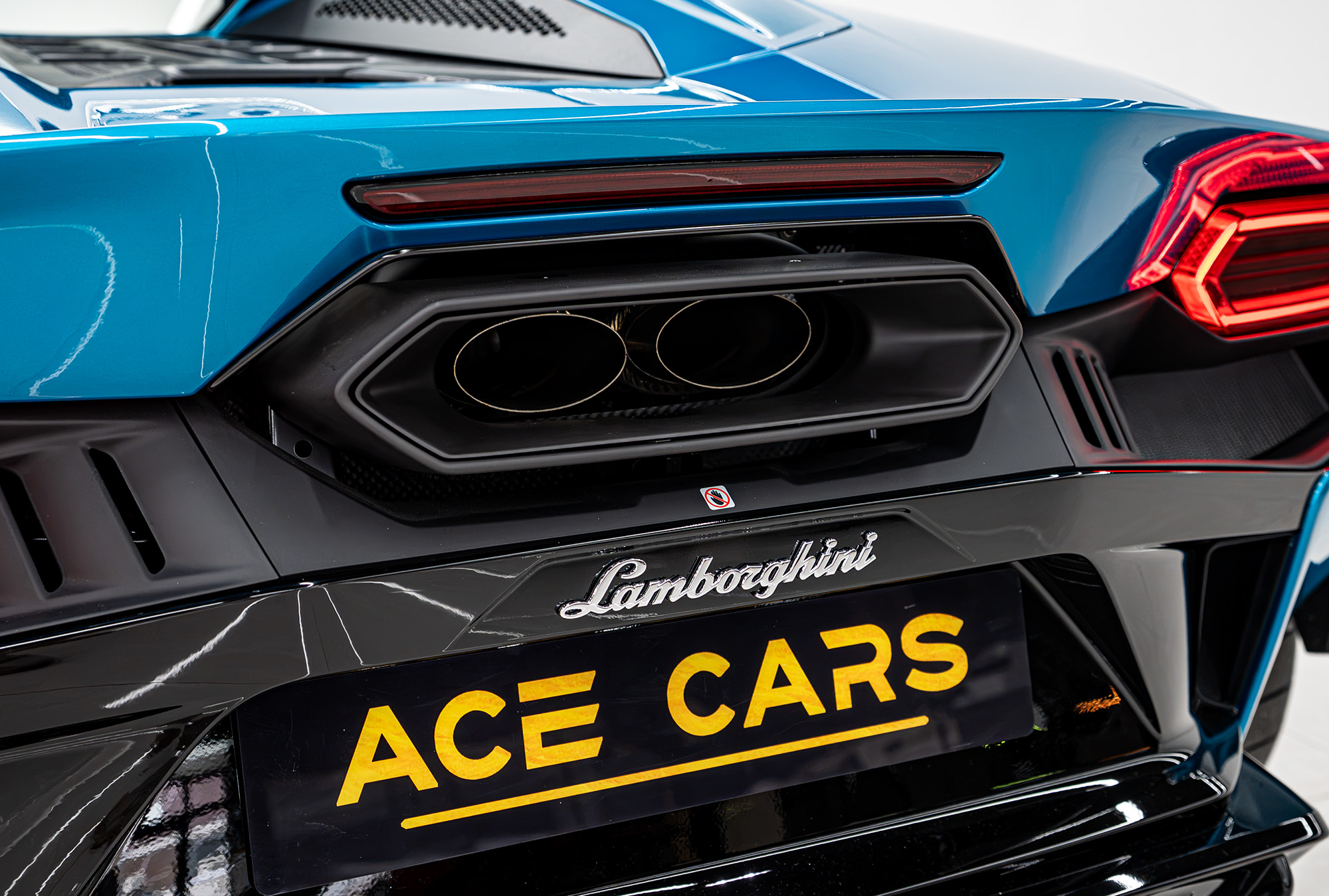 LAMBORGHINI photo 13