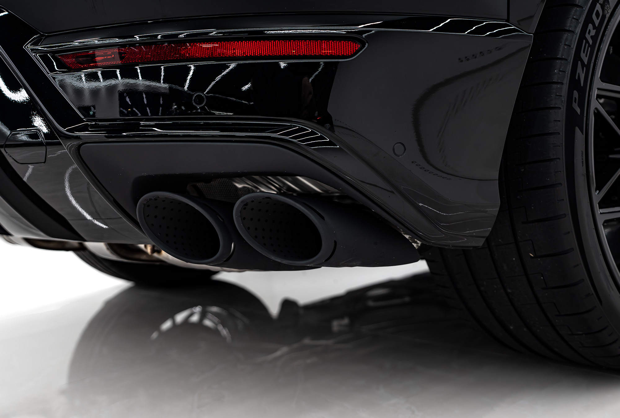 LAMBORGHINI photo 13