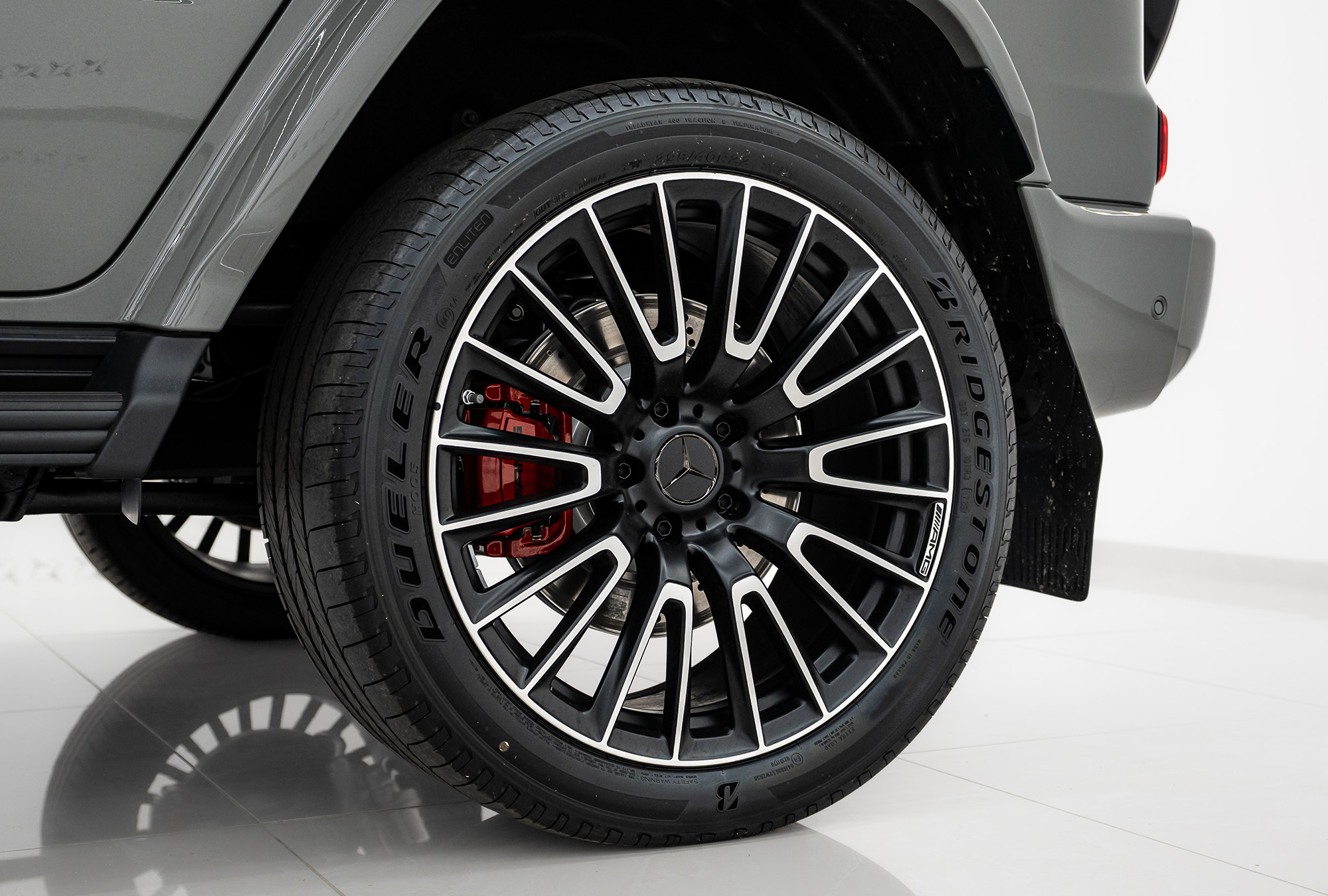 MERCEDES-BENZ photo 16
