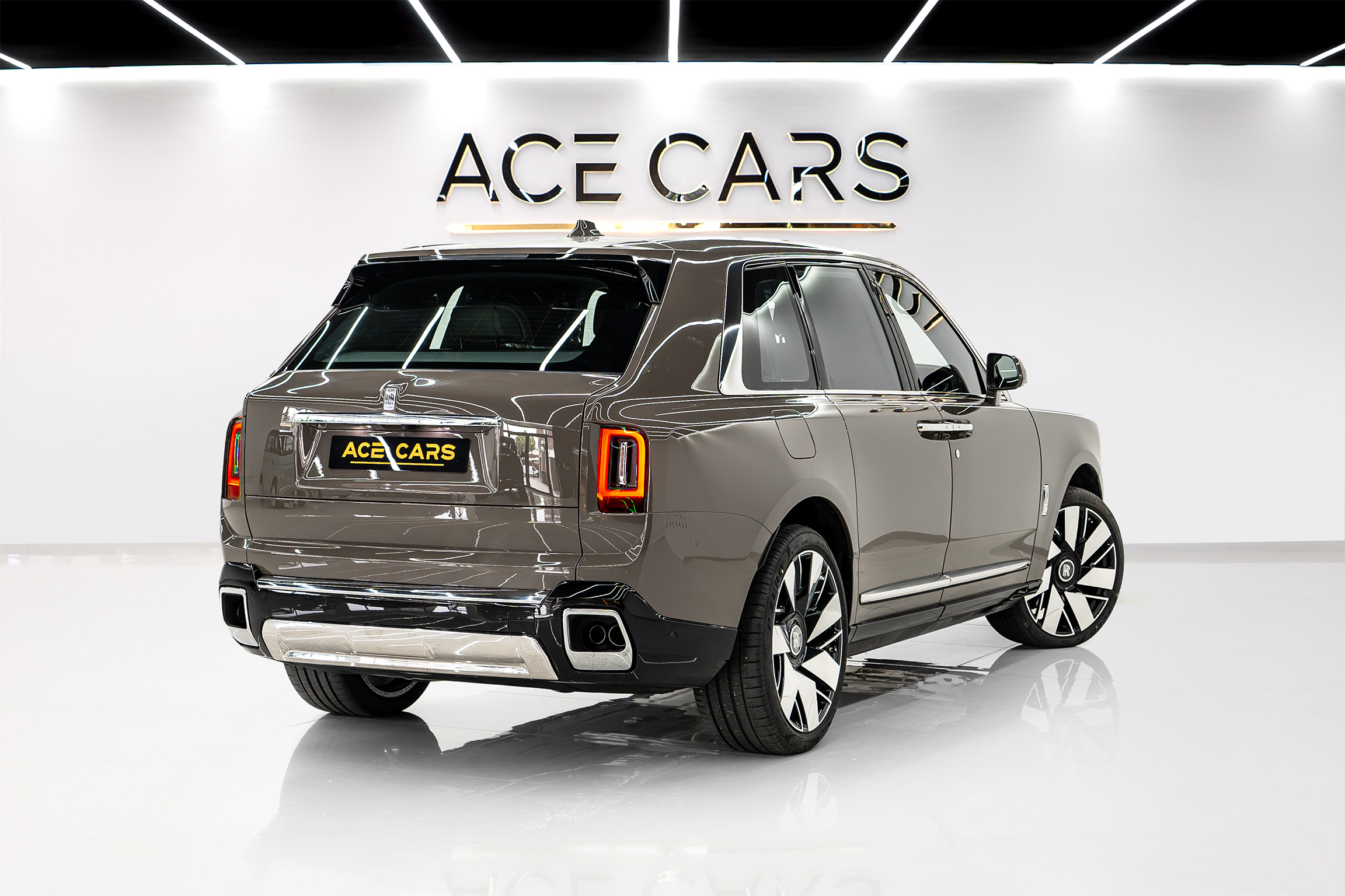 ROLLS ROYCE photo 2