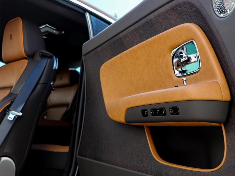 ROLLS ROYCE photo 3