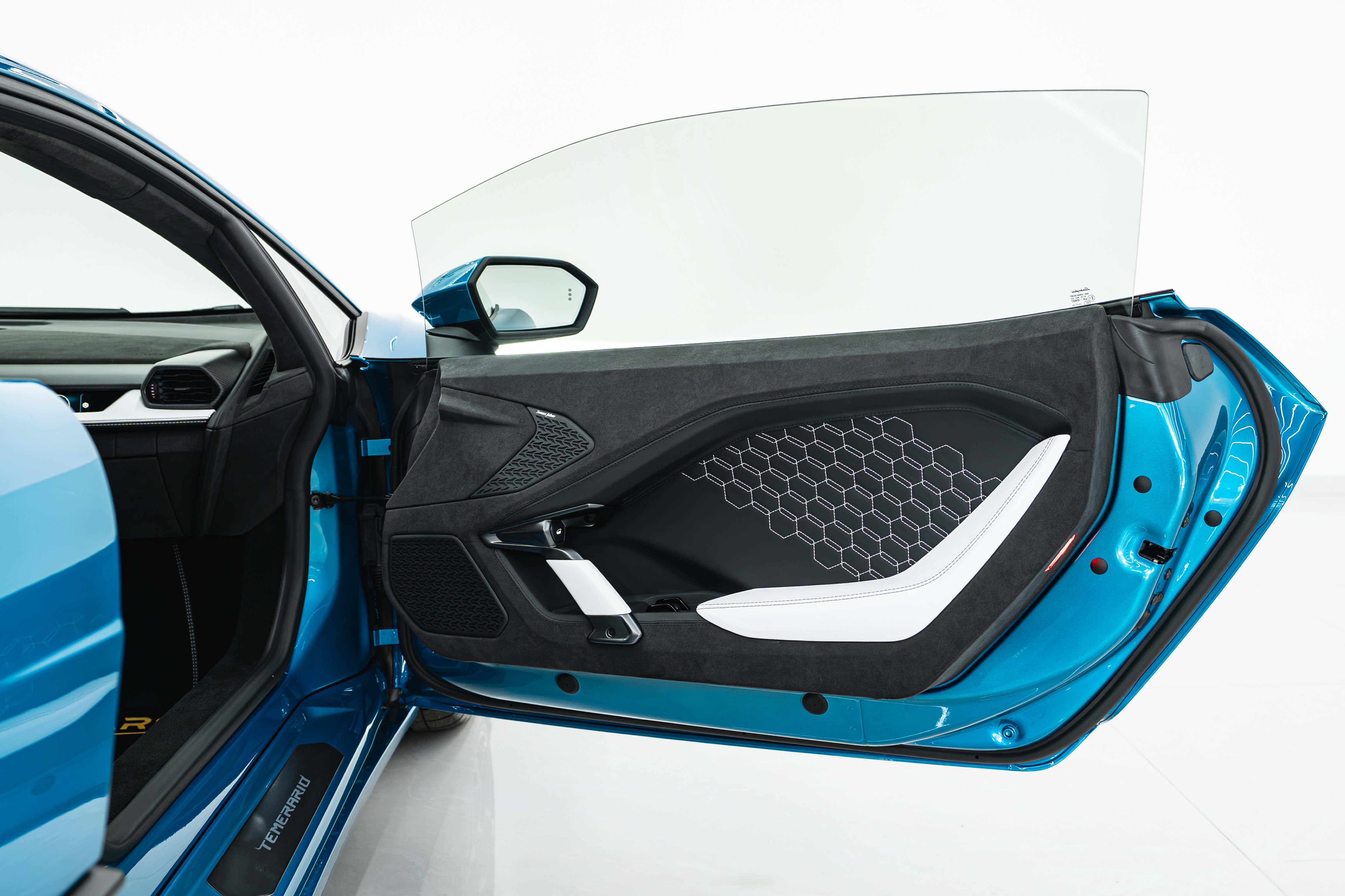 LAMBORGHINI photo 12