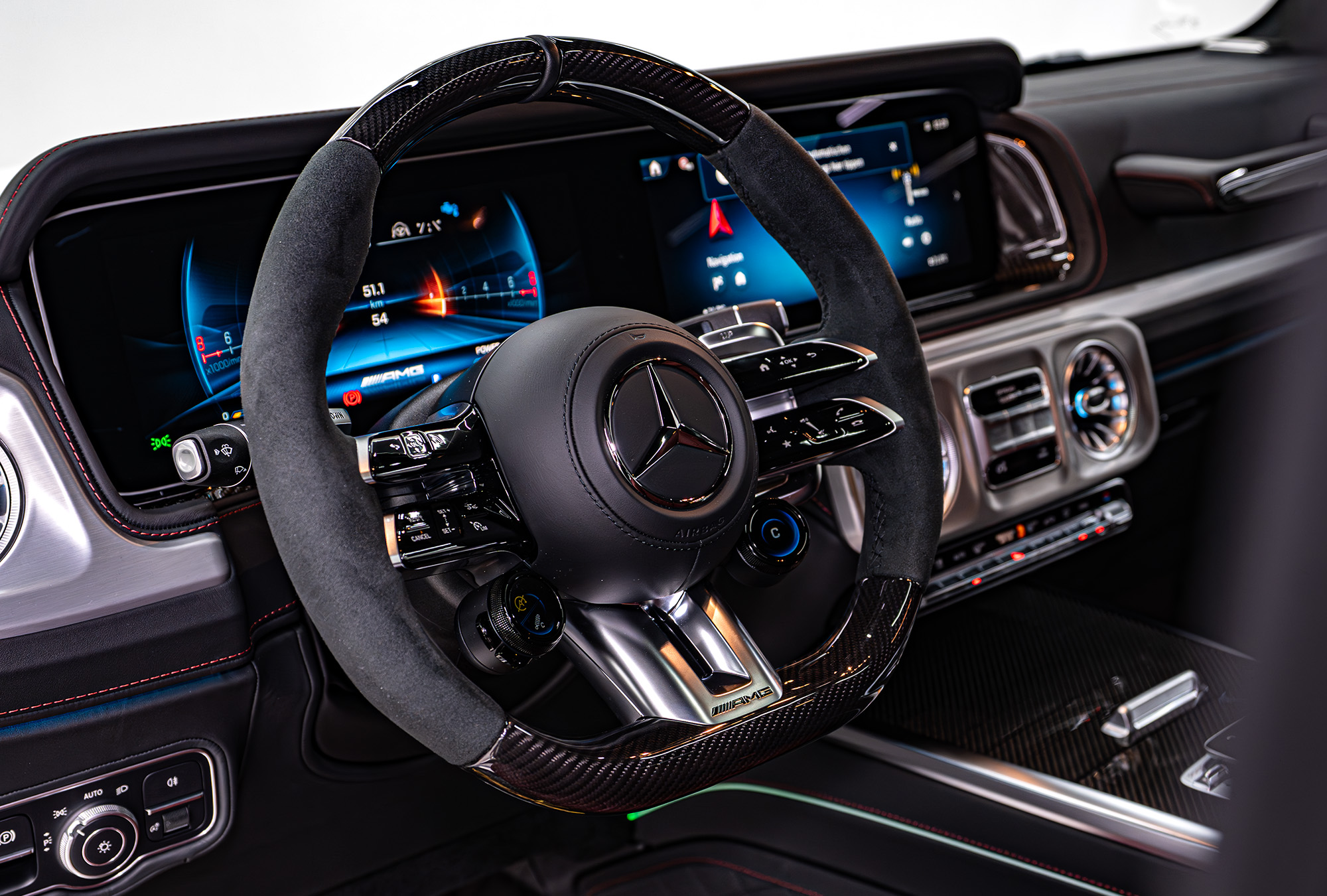 MERCEDES-BENZ photo 17