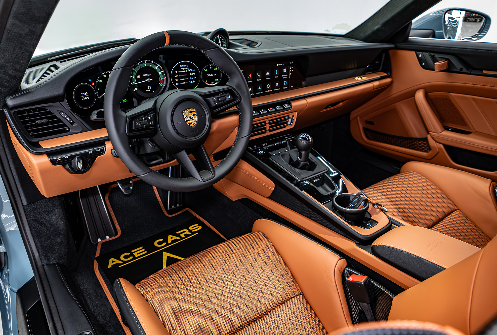 PORSCHE photo 5
