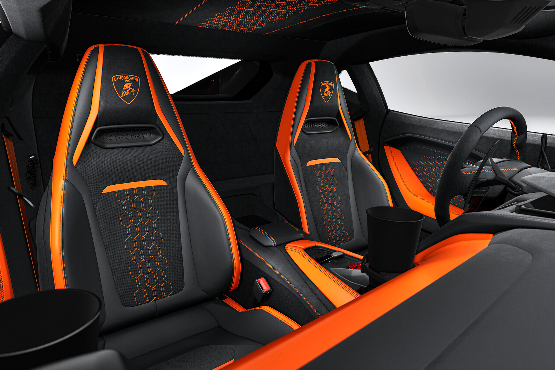 LAMBORGHINI photo 3