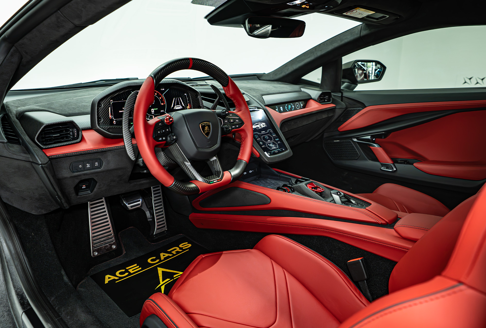 LAMBORGHINI photo 5