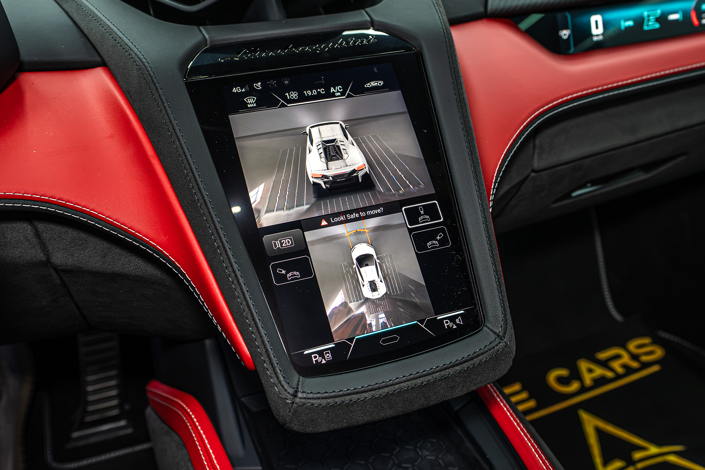 LAMBORGHINI photo 12