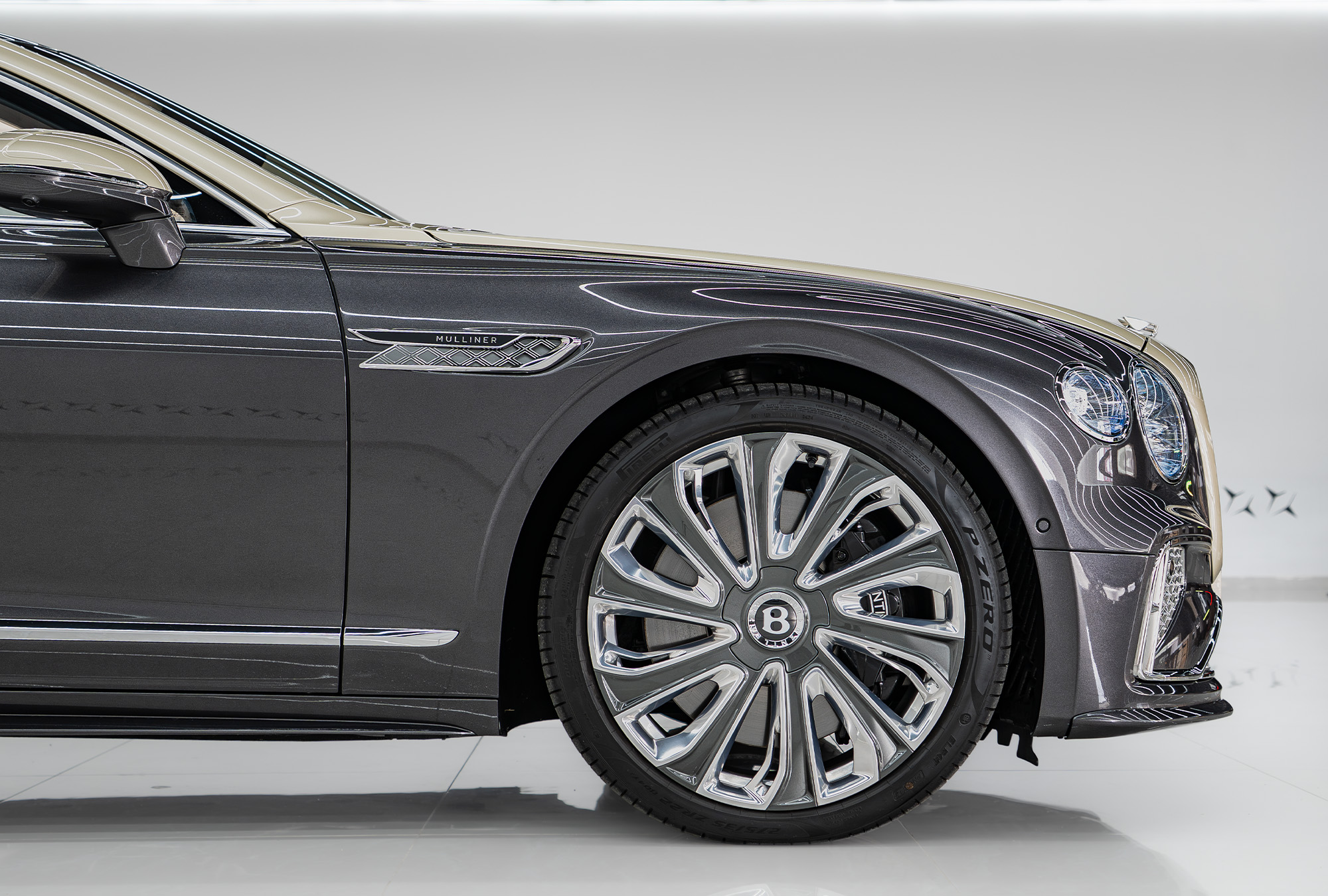 BENTLEY photo 12