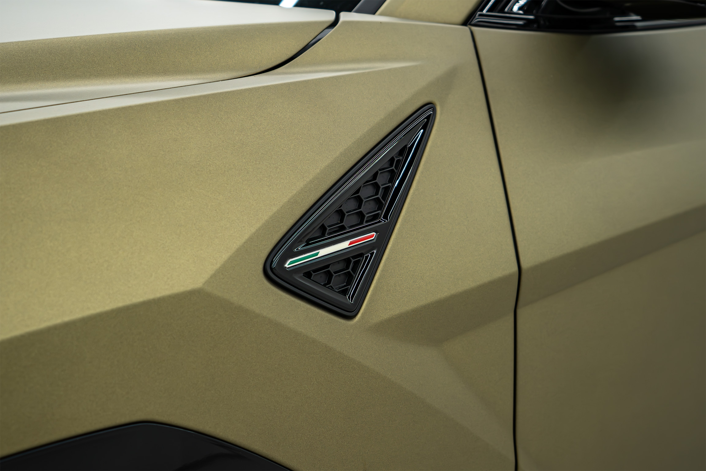 LAMBORGHINI photo 26