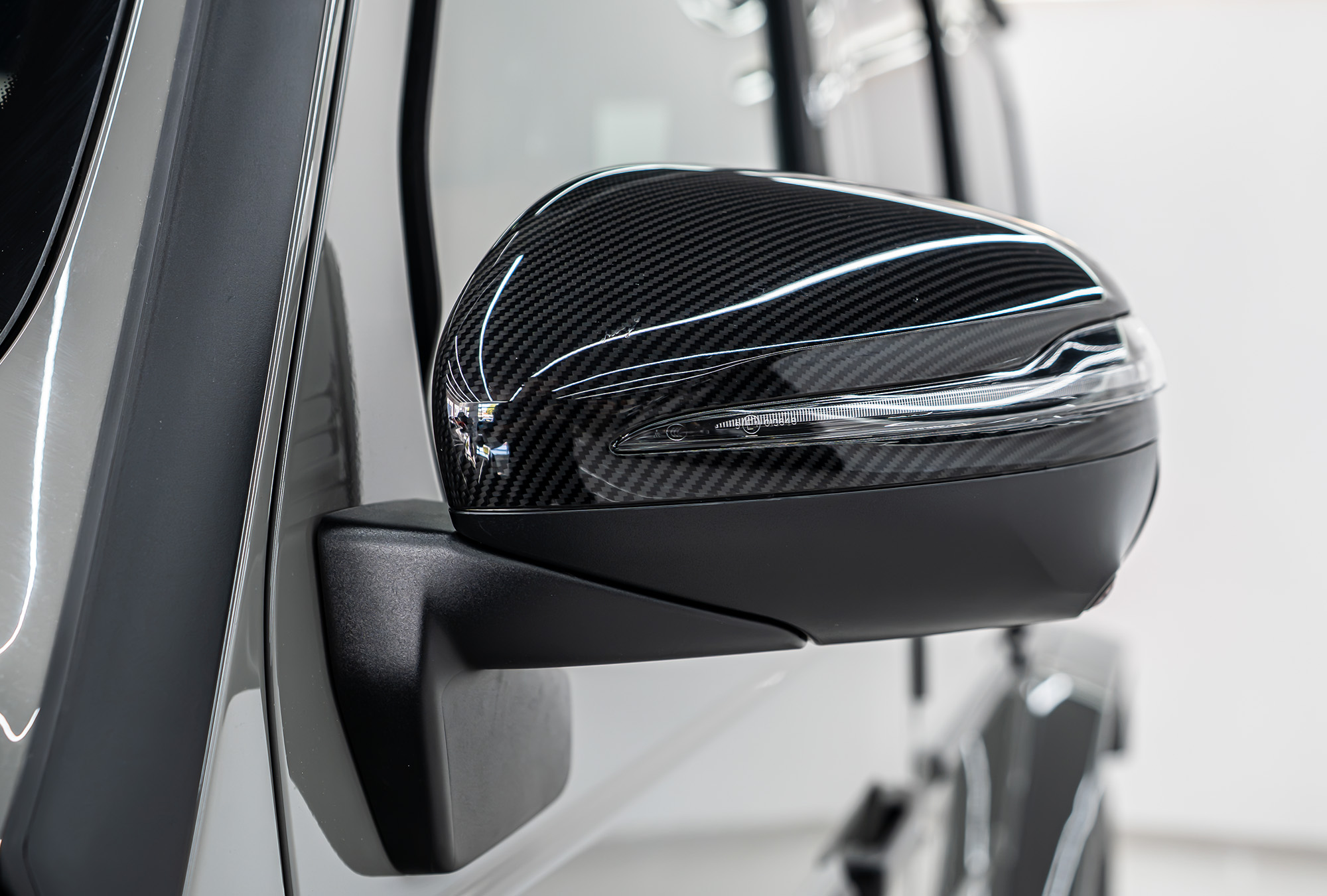 MERCEDES-BENZ photo 18