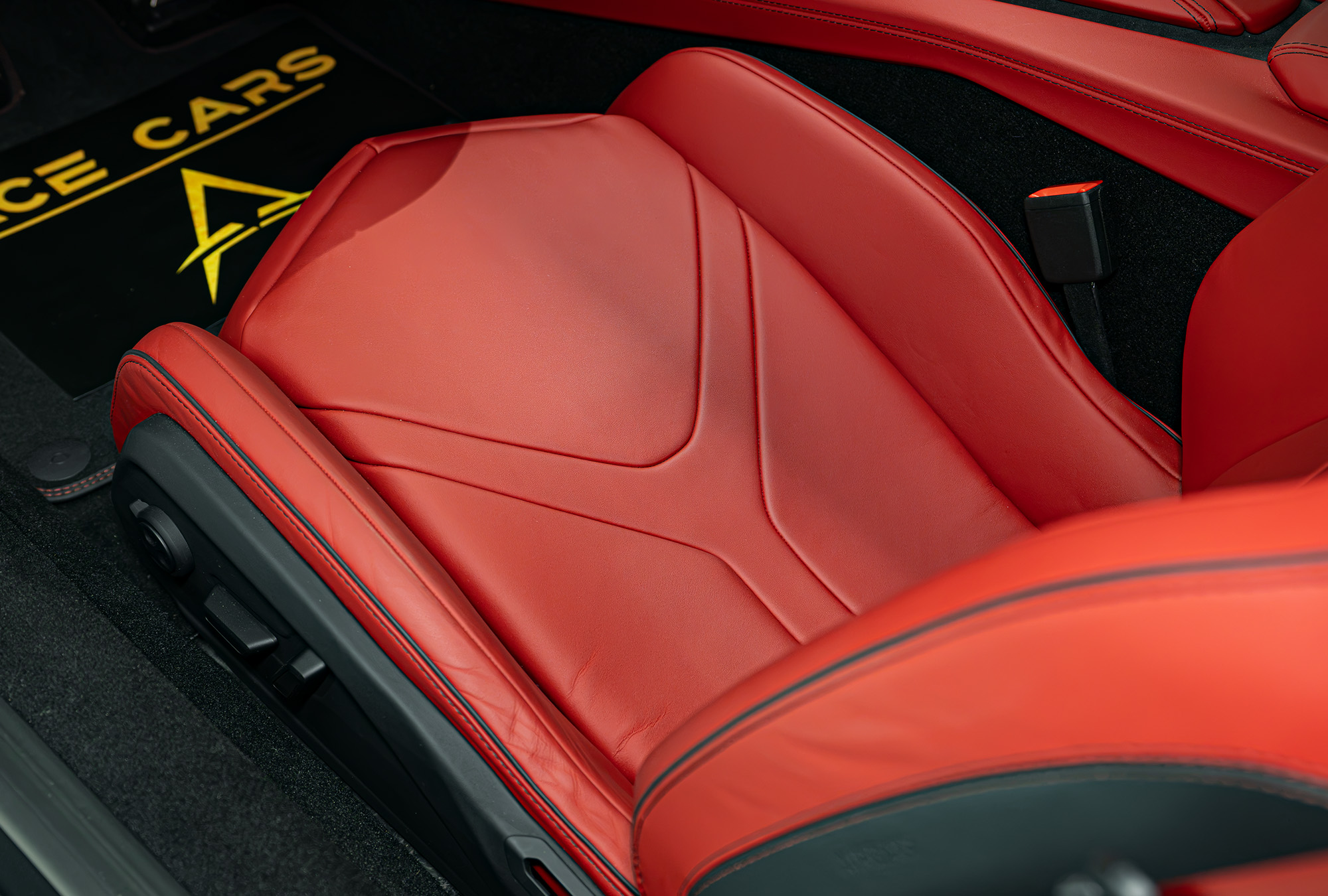 LAMBORGHINI photo 13