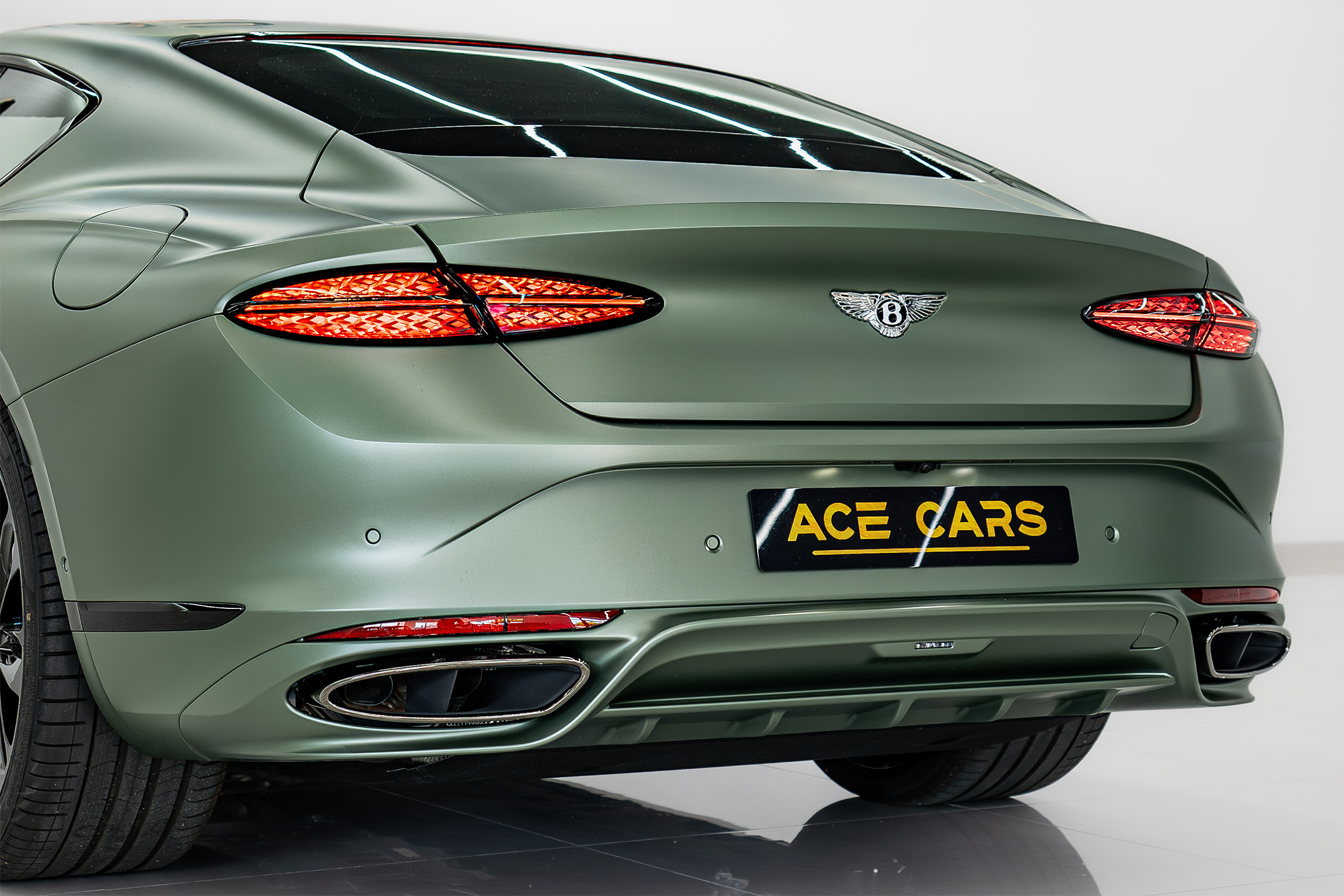 BENTLEY photo 8