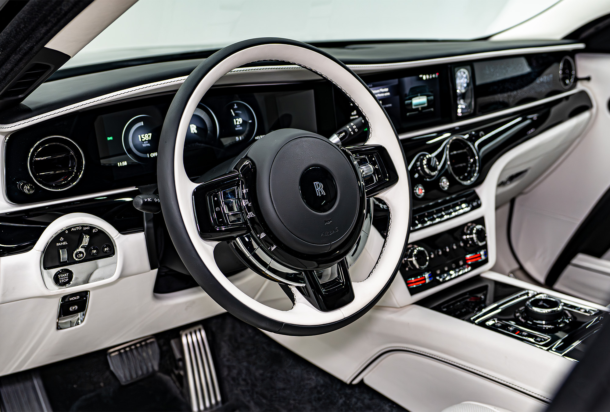 ROLLS ROYCE photo 12