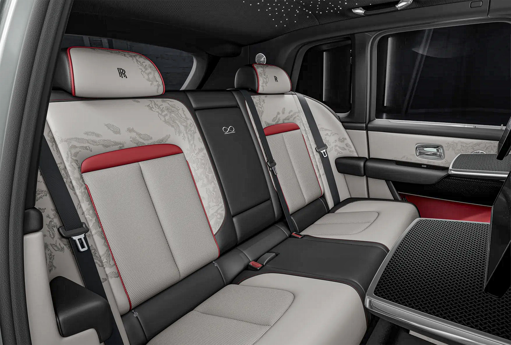 ROLLS ROYCE photo 2