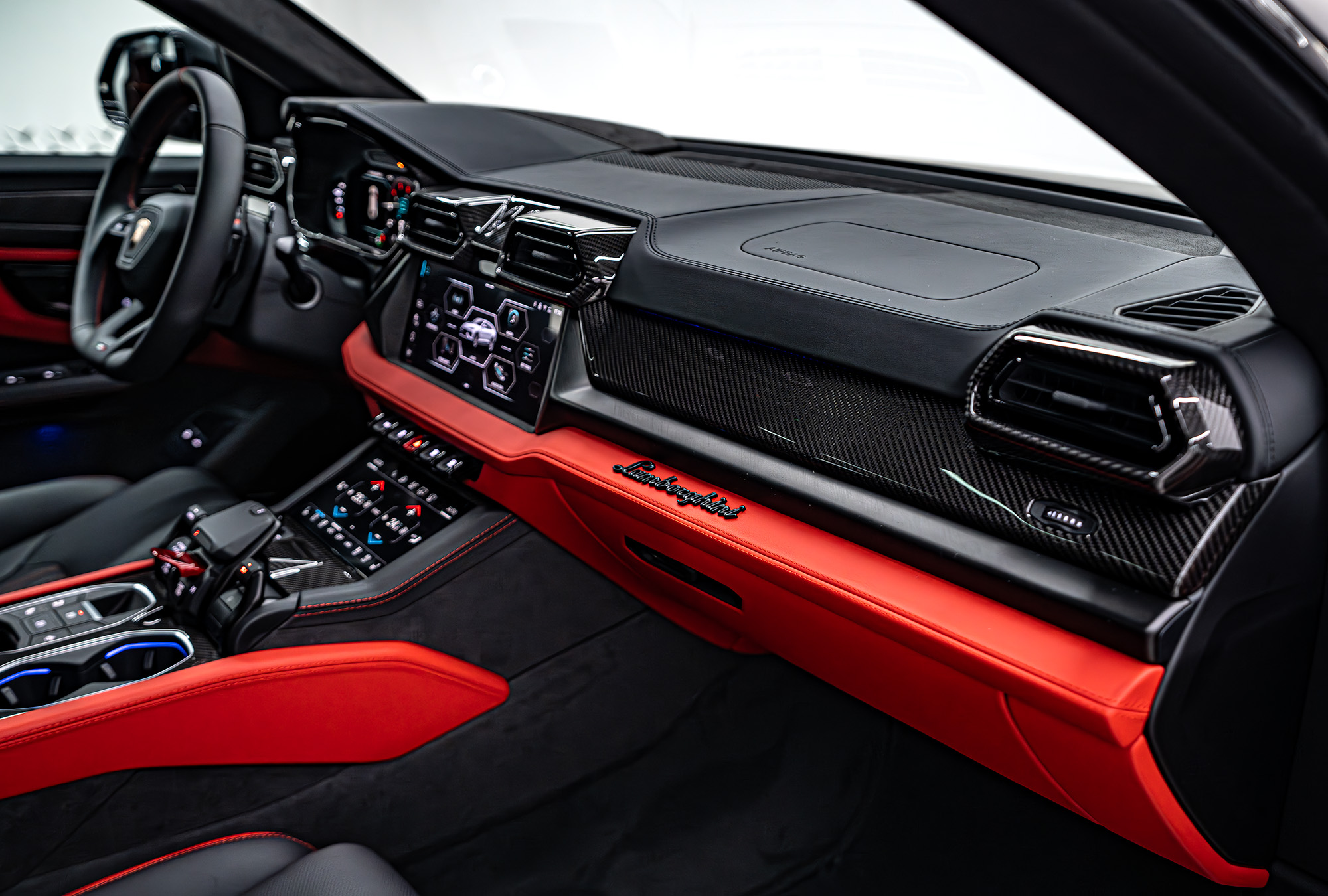LAMBORGHINI photo 10