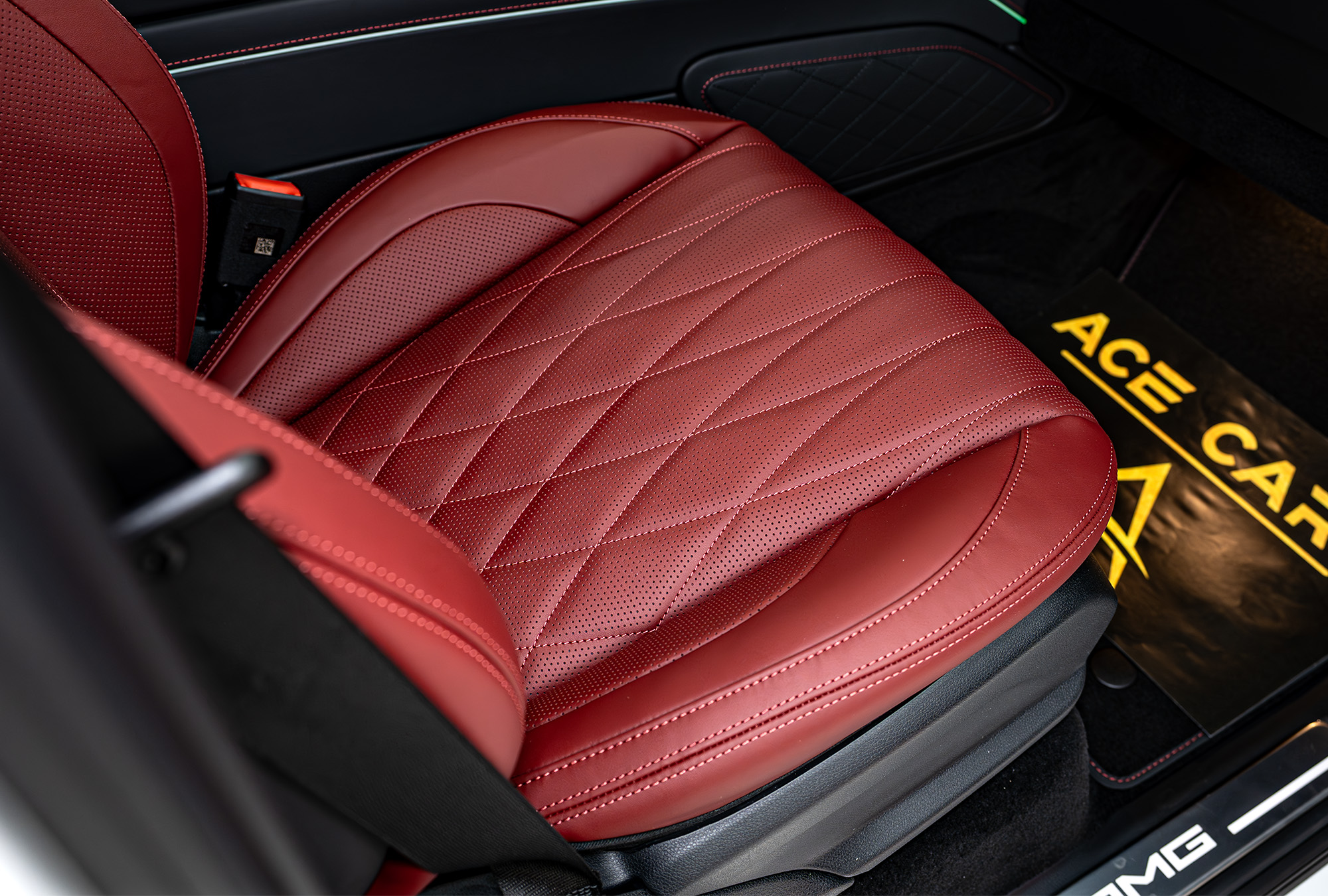 MERCEDES-BENZ photo 21