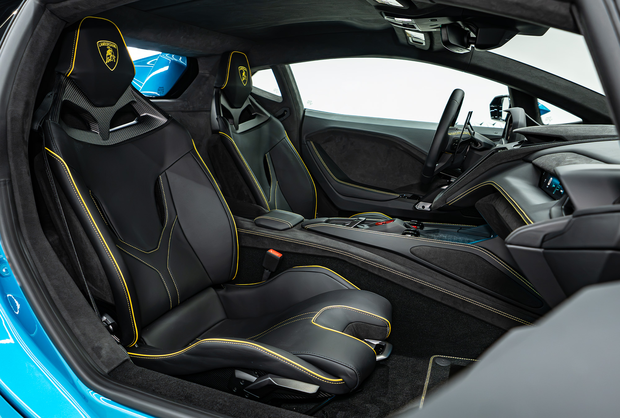LAMBORGHINI photo 12