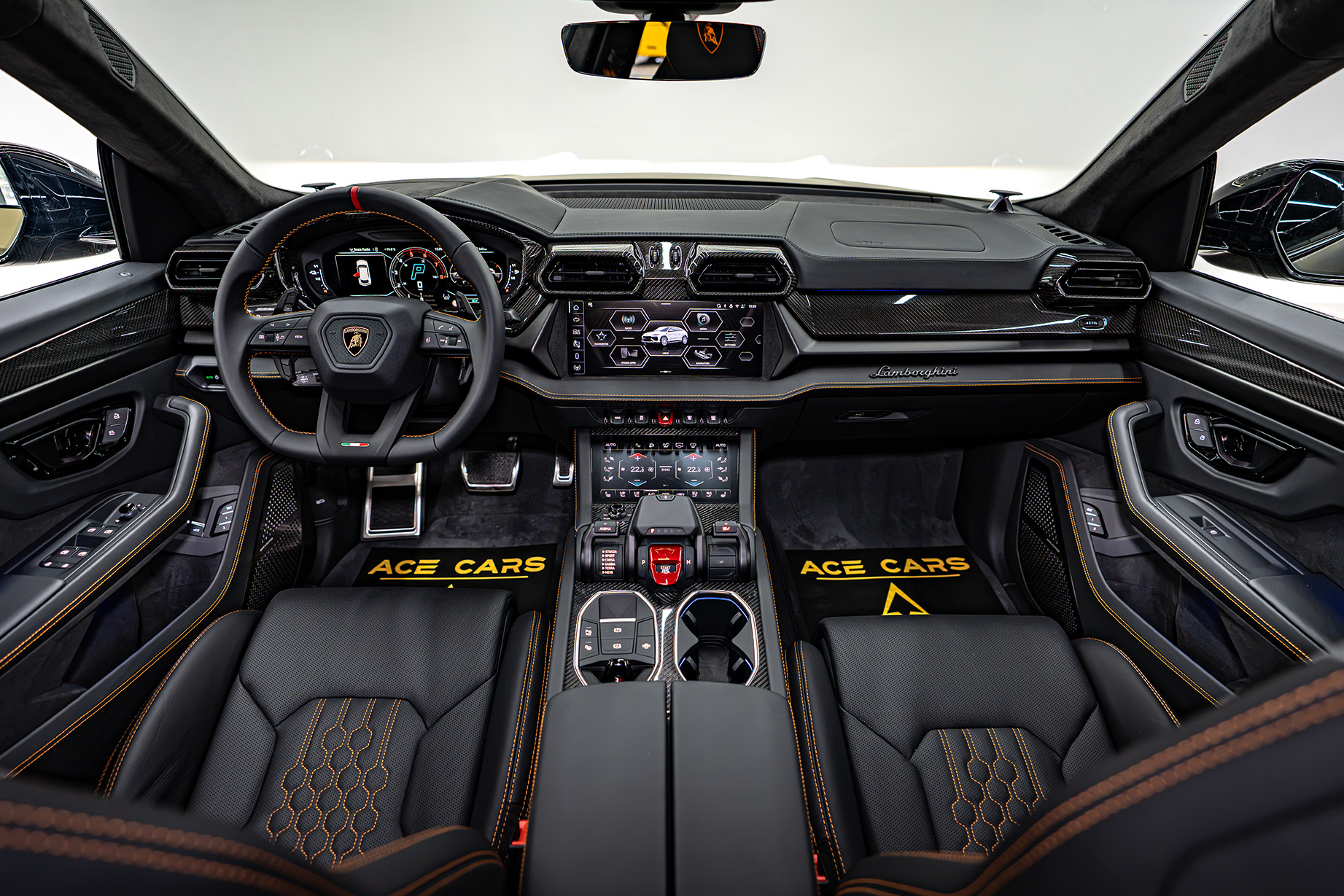 LAMBORGHINI photo 8