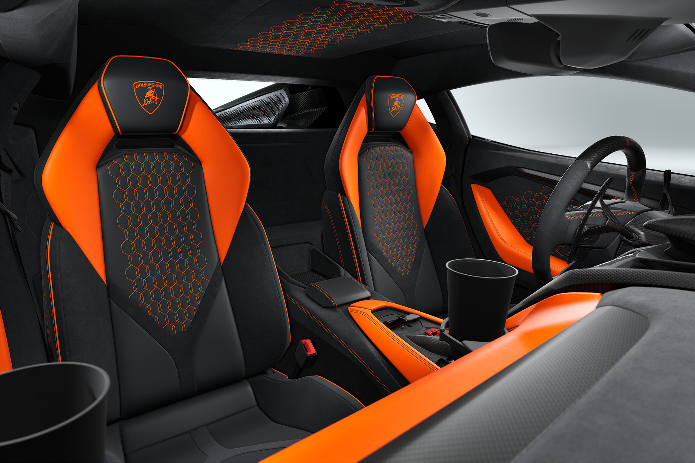 LAMBORGHINI photo 4