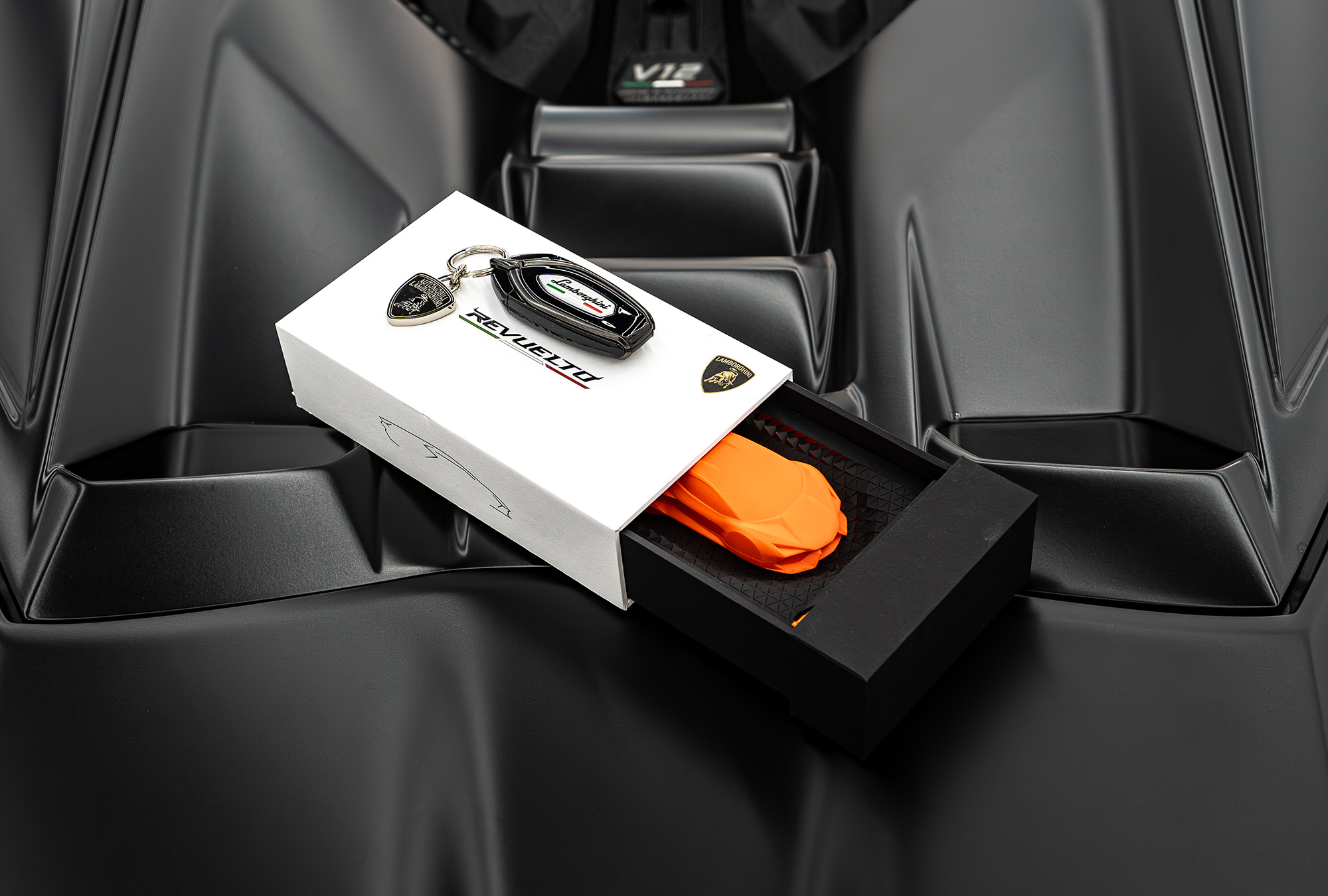 LAMBORGHINI photo 7