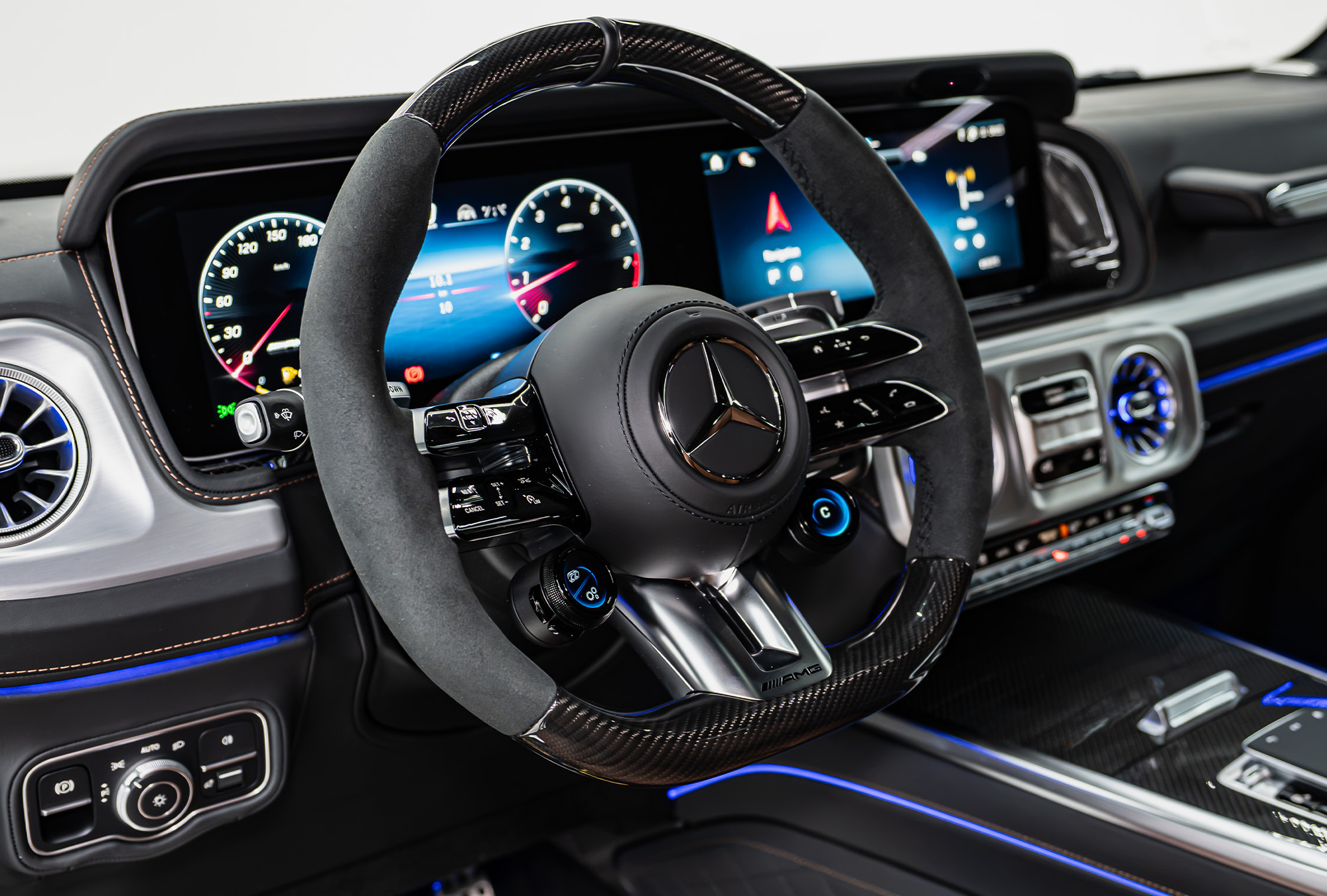 MERCEDES-BENZ photo 28