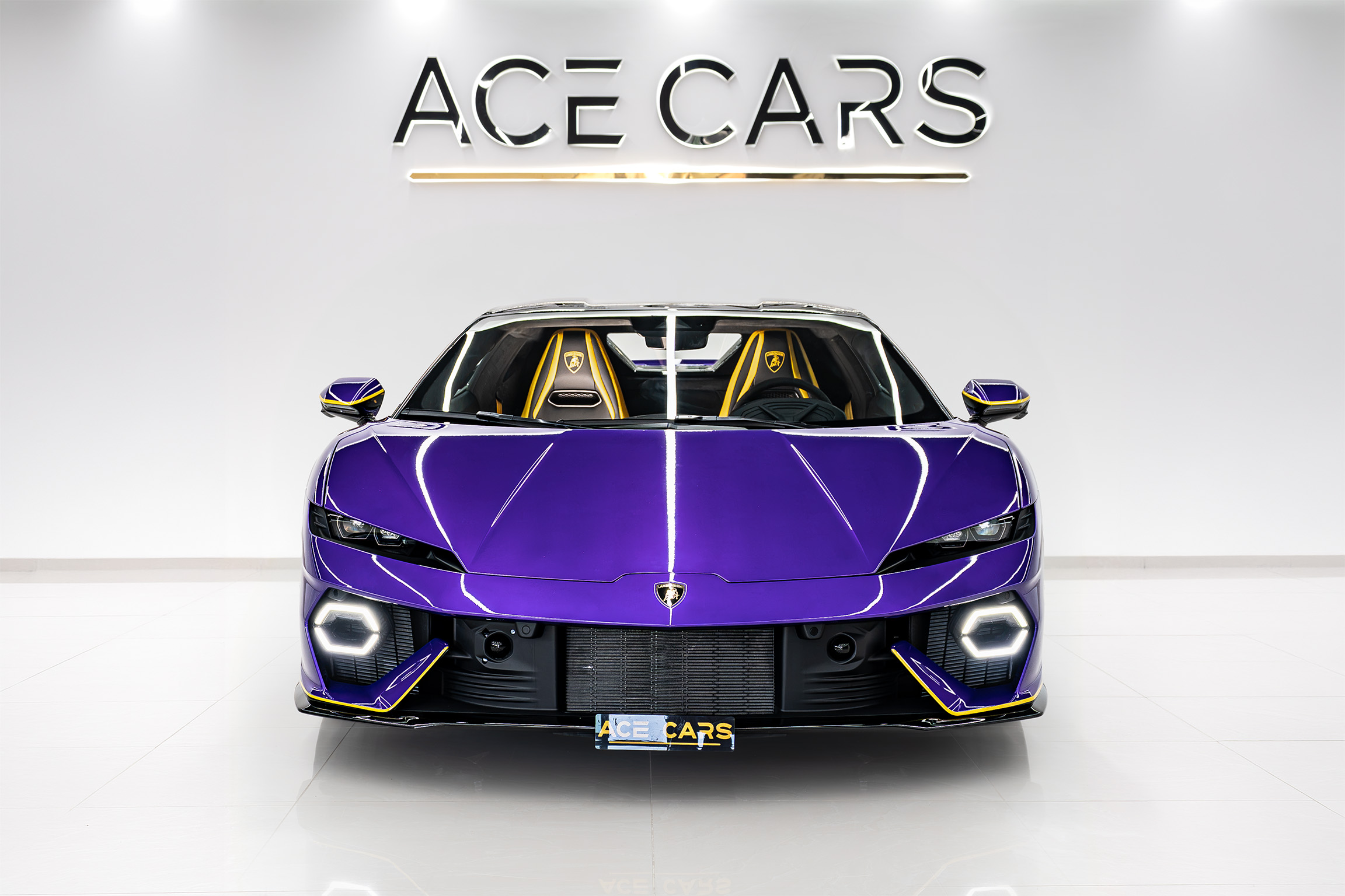 LAMBORGHINI photo 3