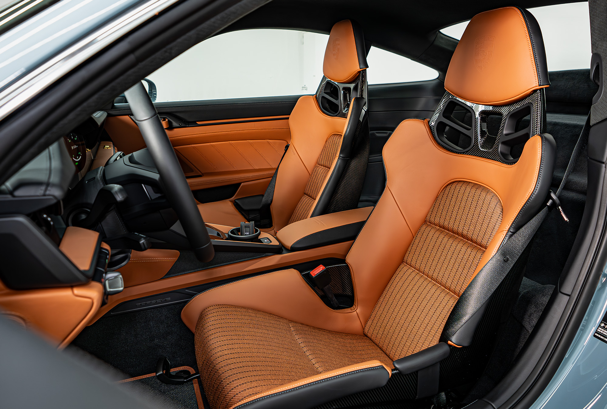 PORSCHE photo 6