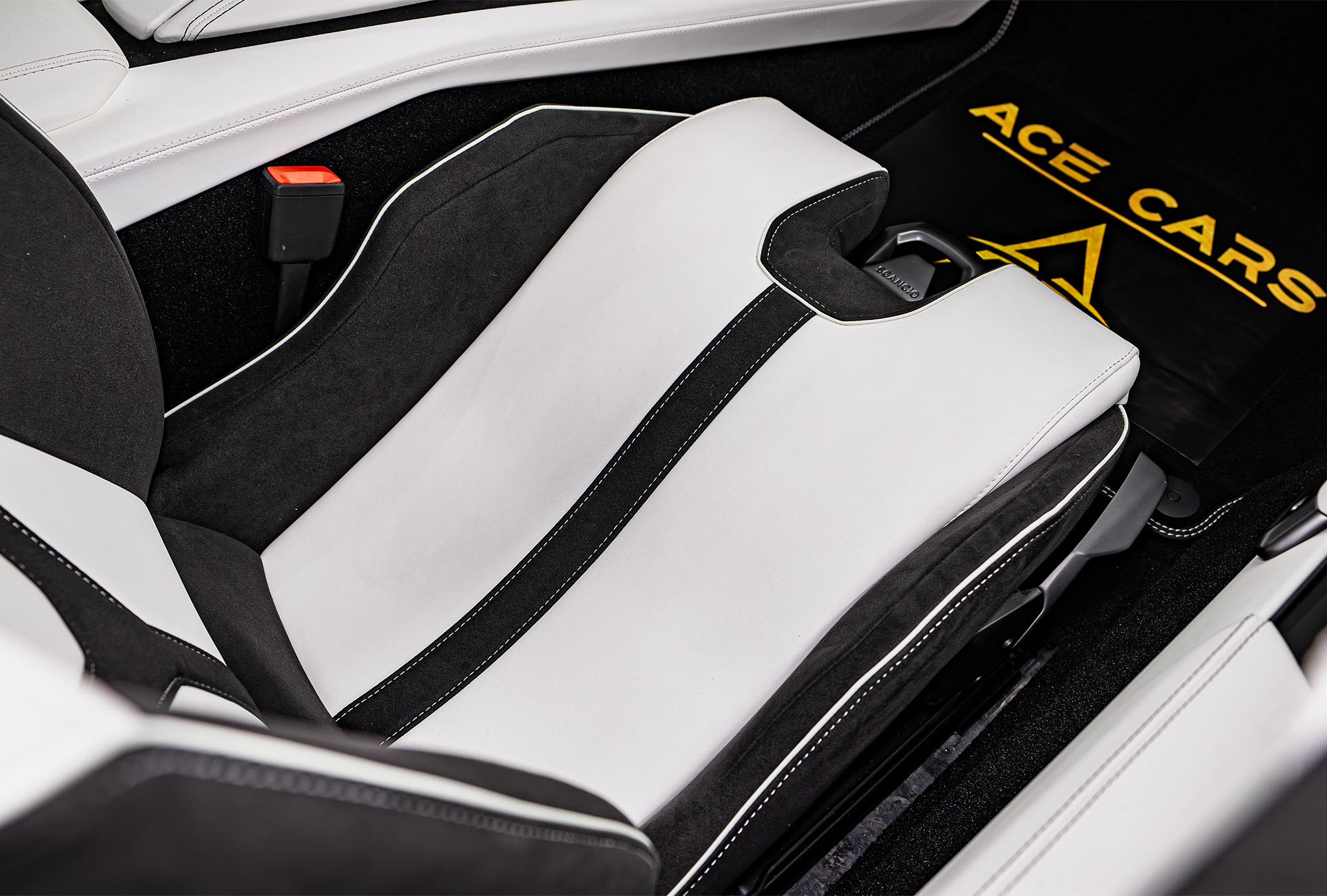 LAMBORGHINI photo 11
