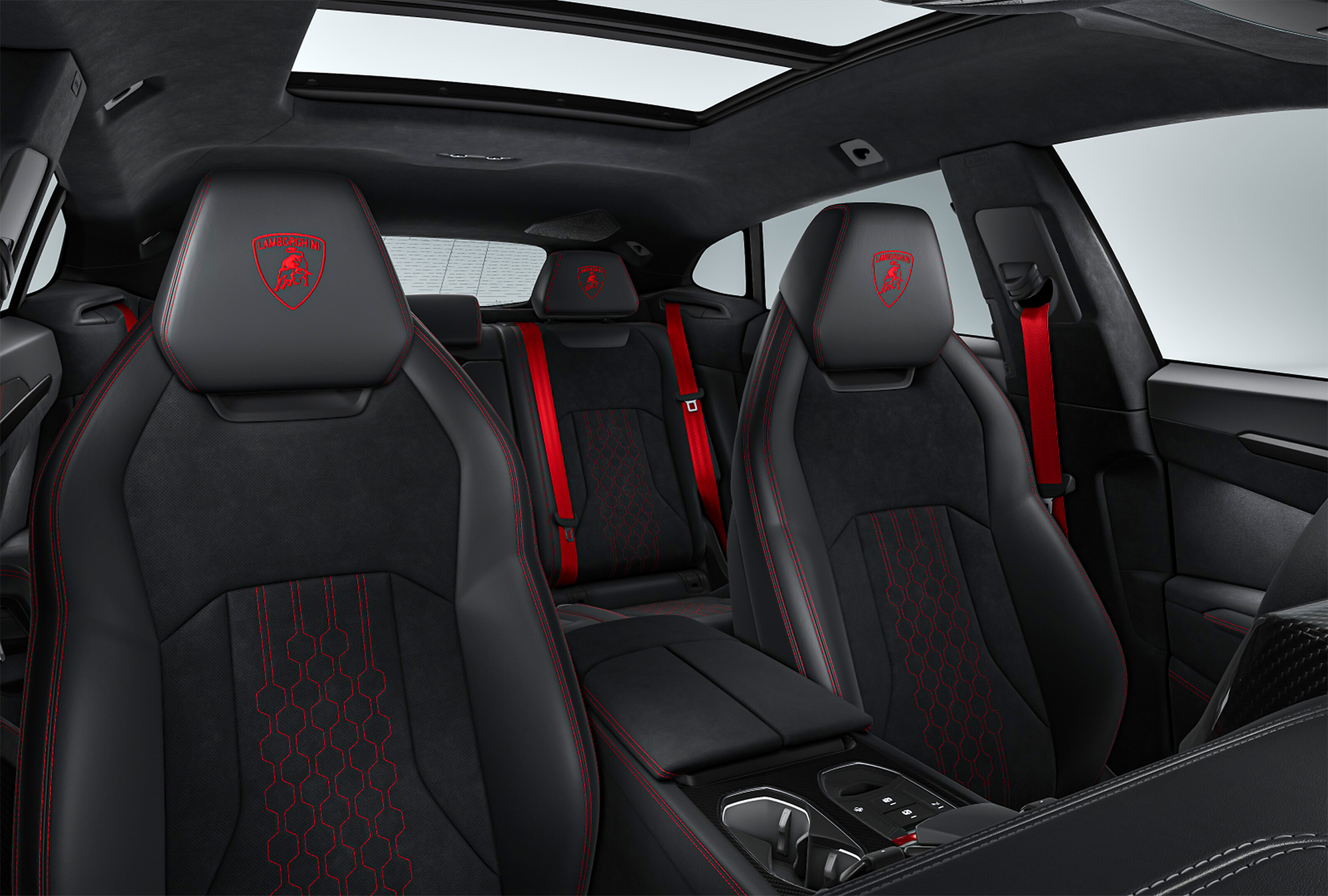 LAMBORGHINI photo 3