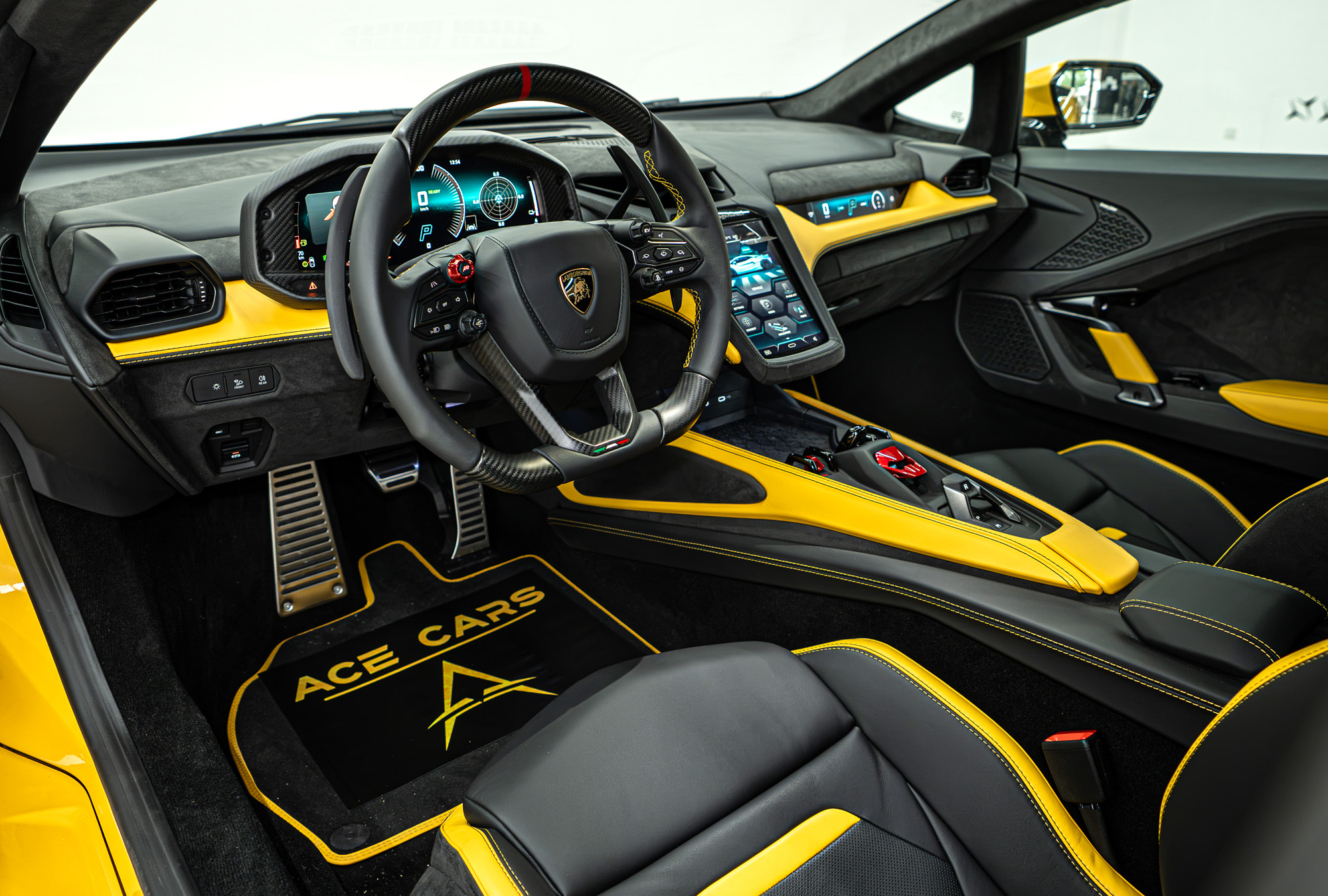 LAMBORGHINI photo 6