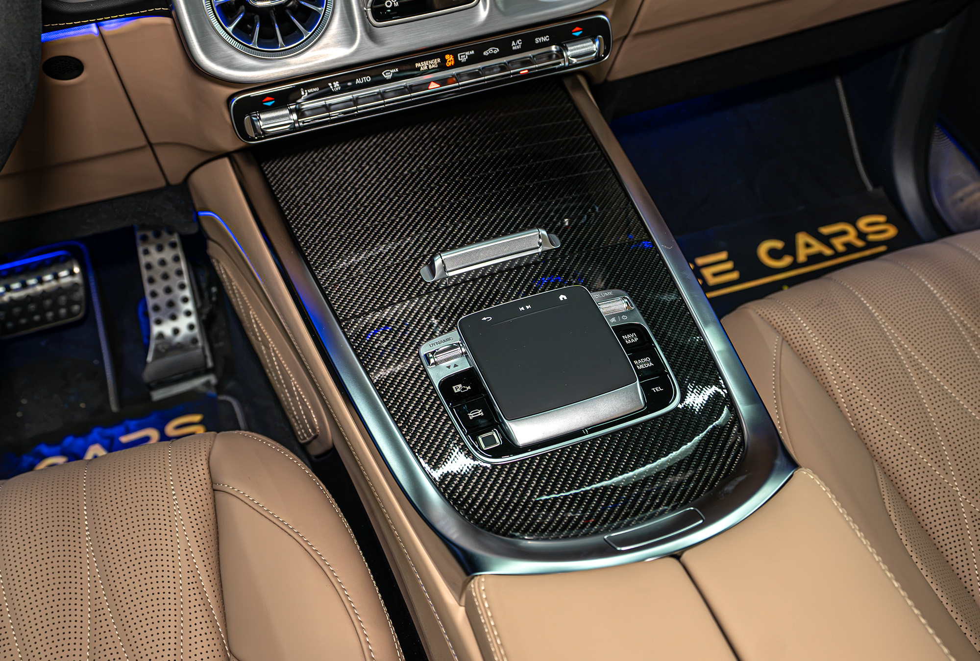 MERCEDES-BENZ photo 17