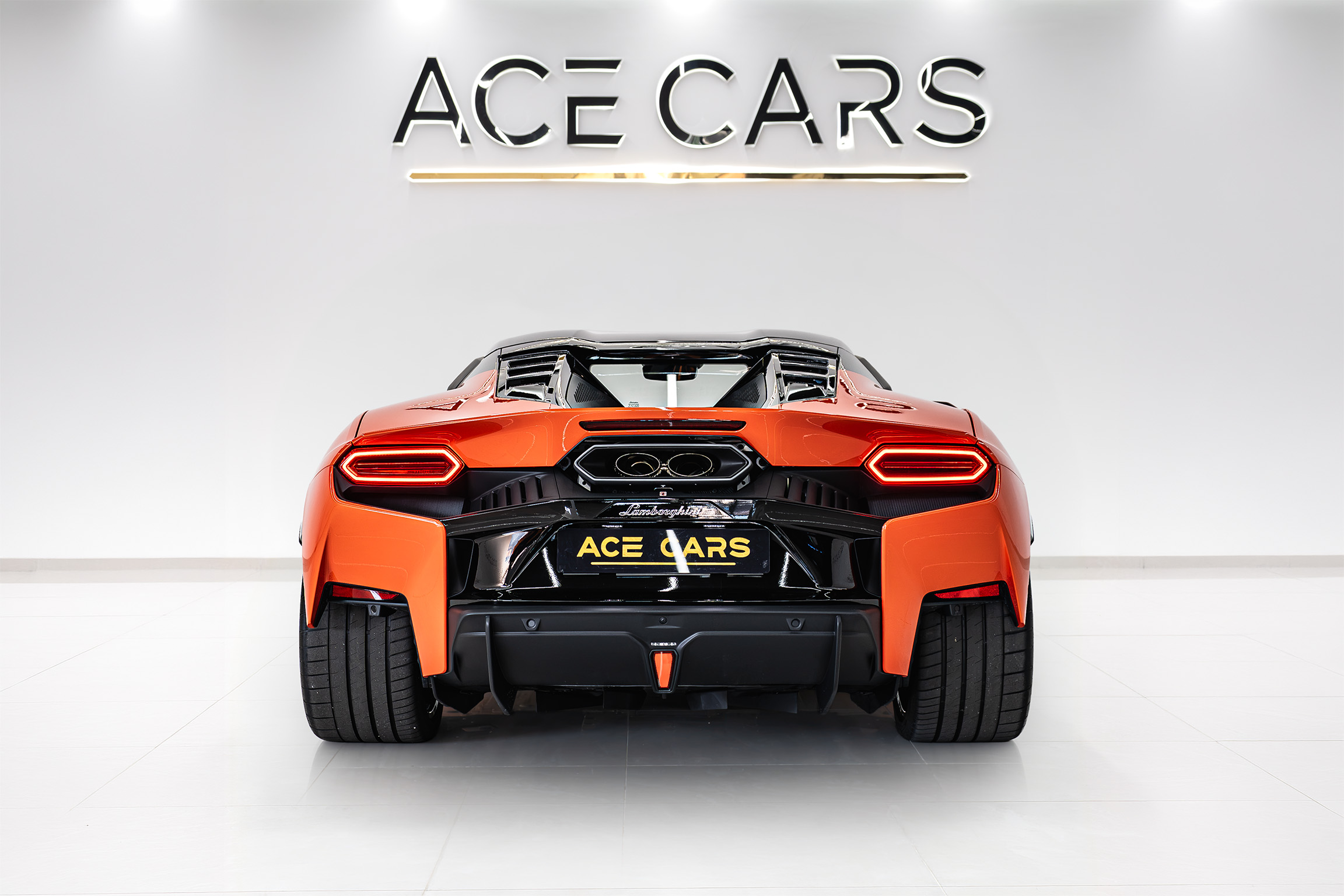 LAMBORGHINI photo 4
