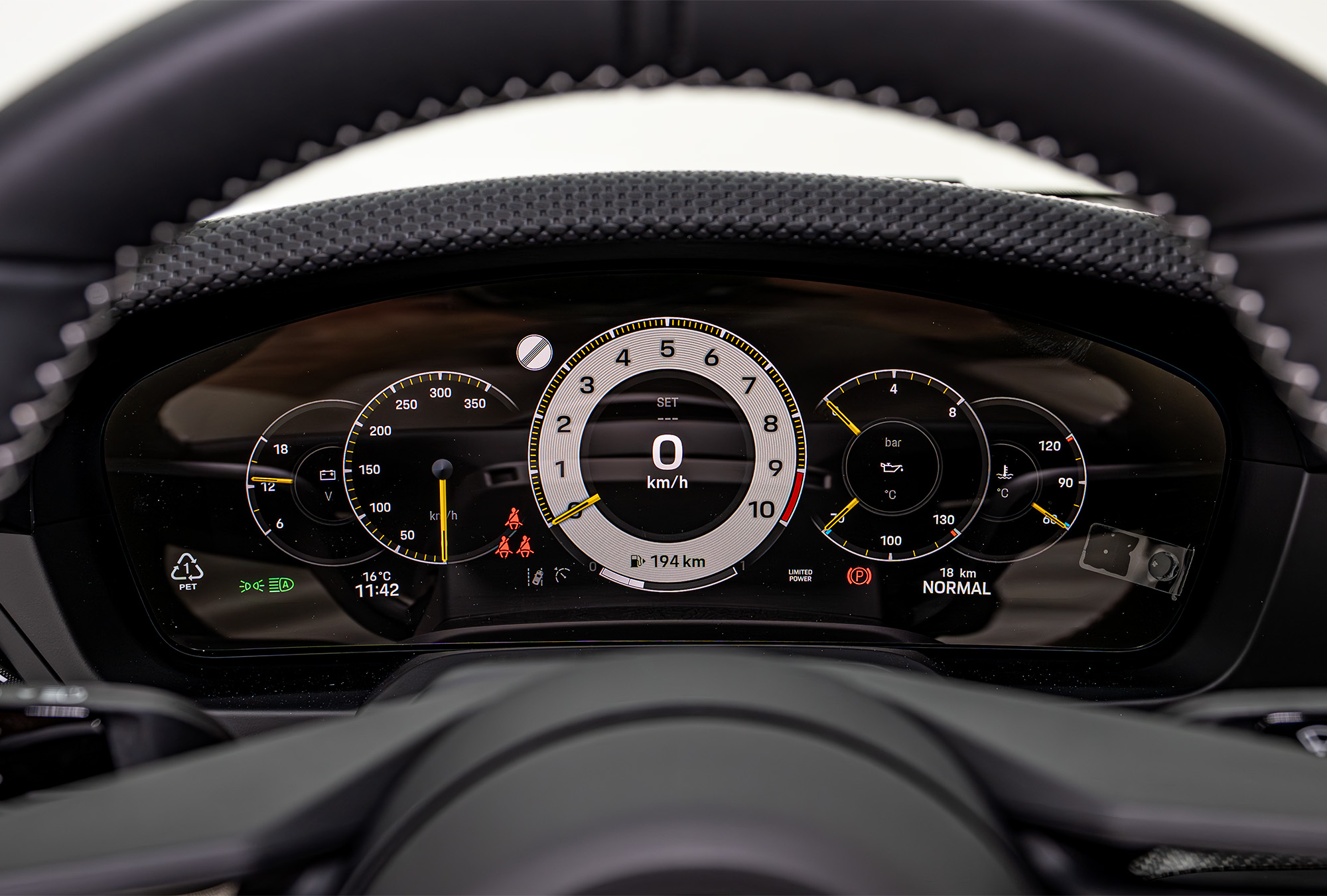 PORSCHE photo 8